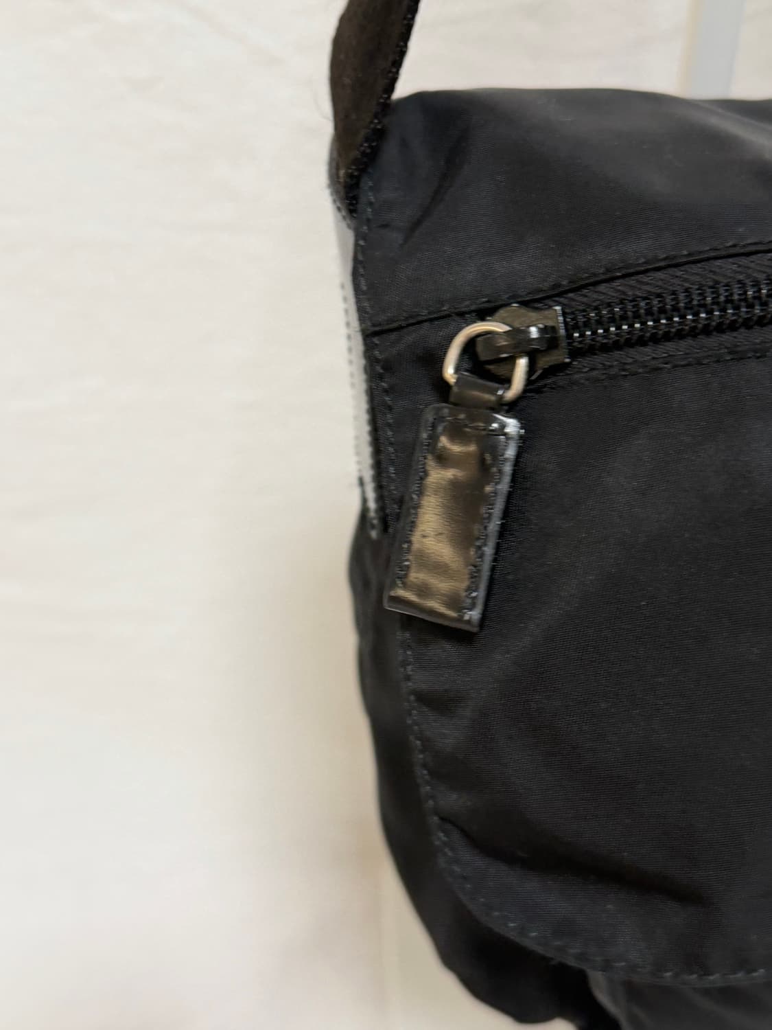 정품 프라다 포코노 나일론 메신저백 크로스백 주우재백 숄더백 상품이미지7