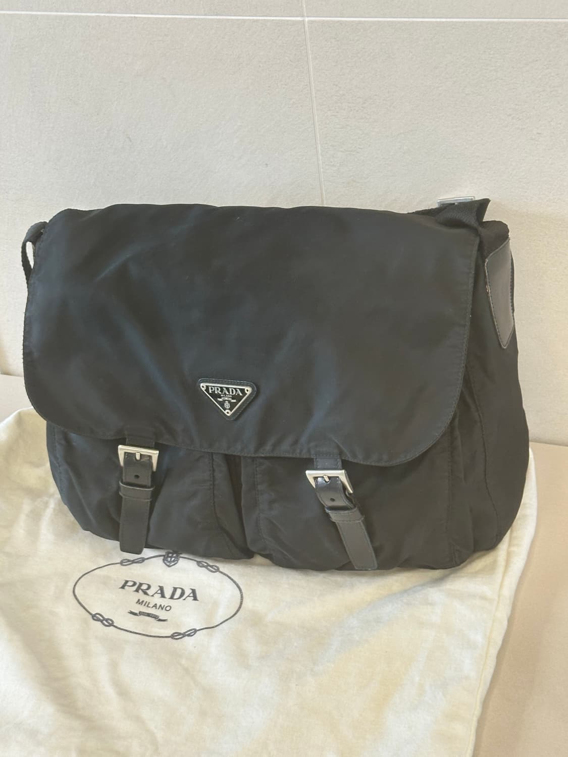 정품 프라다 포코노 나일론 투포켓 메신저백 크로스백 상품이미지1