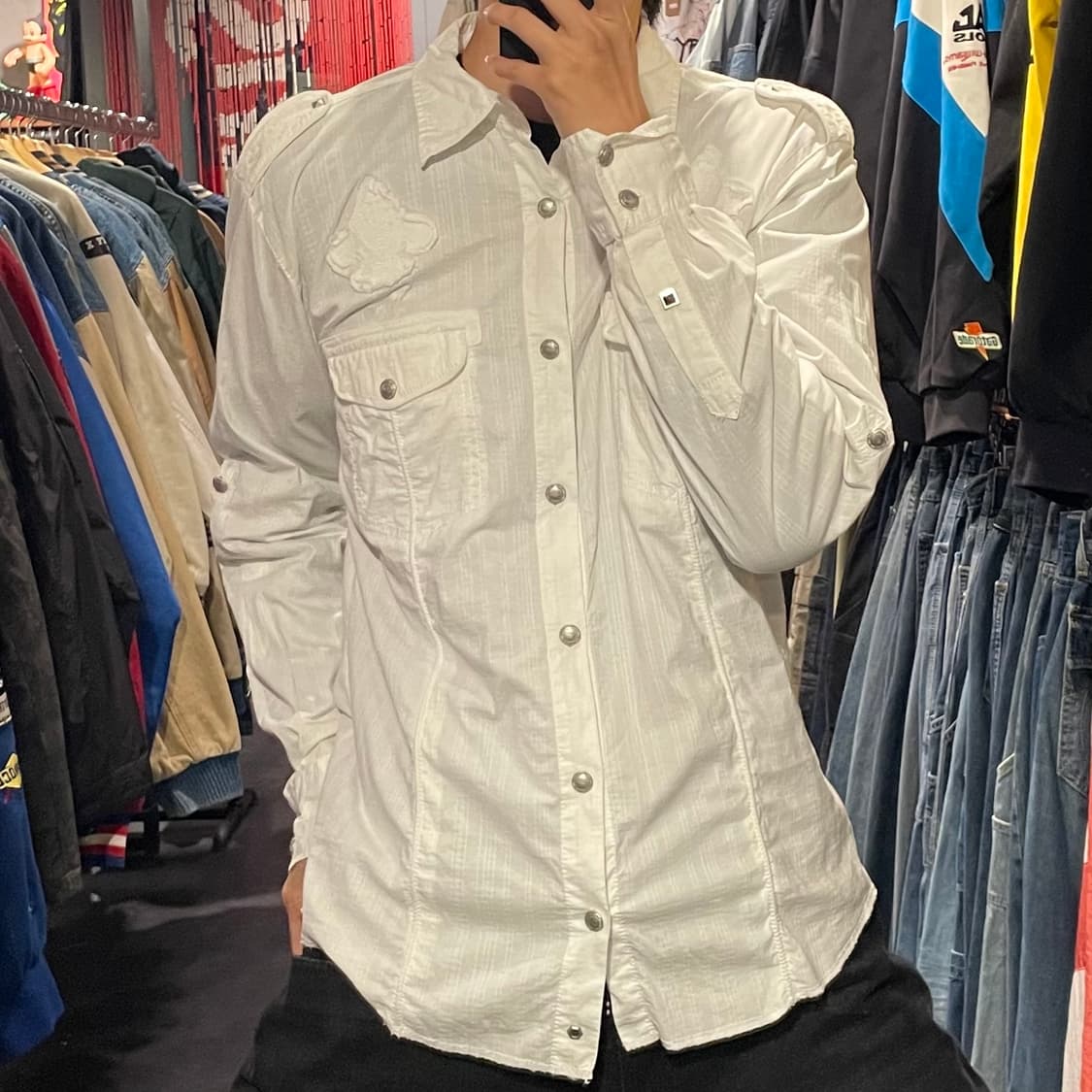 [IM] vintage 화이트 자수 엠보 큐빅 셔츠 상품이미지3