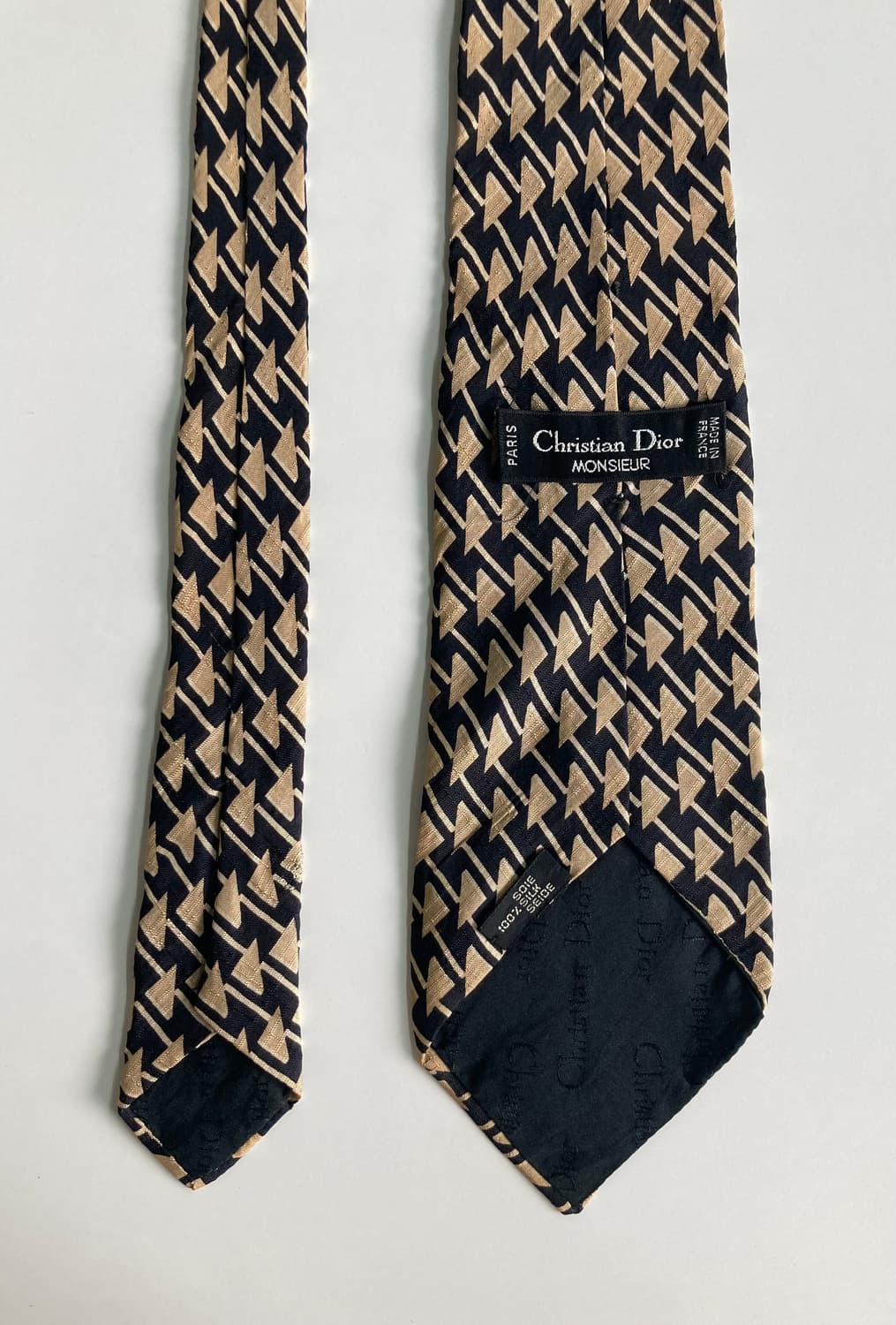 크리스찬디올무슈 넥타이 상품이미지2