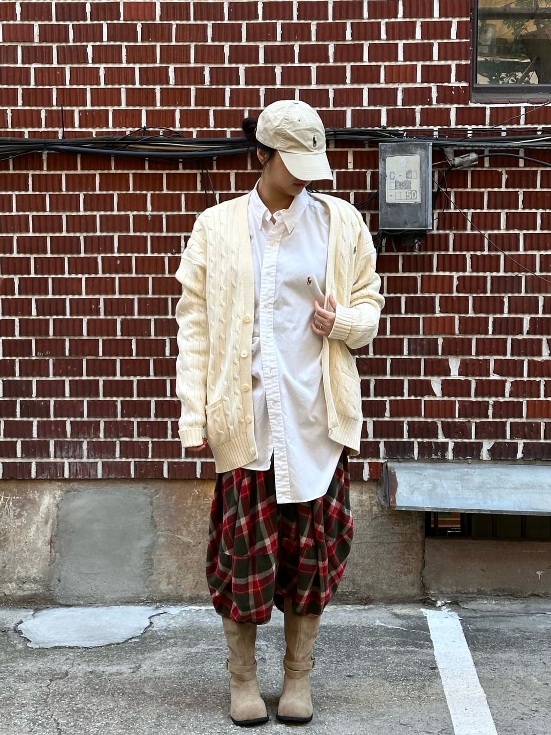 폴로 케이블 니트 떡코 후드 가디건 폴로 셔츠 체크 벌룬 스커트 코디 상품이미지8