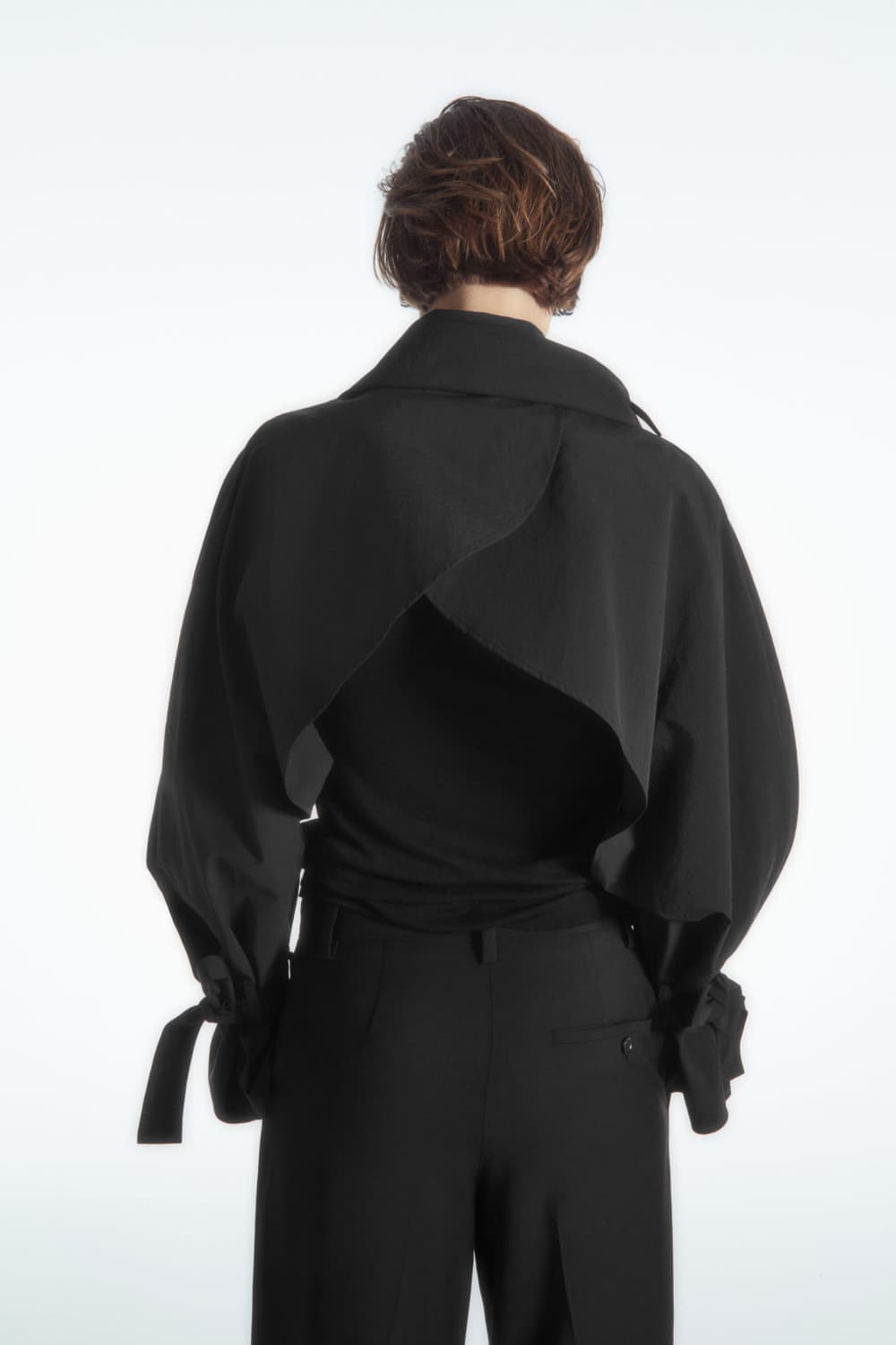 코스 COS 스카프 디테일 크롭 트렌치 코트 블랙 상태최상 상품이미지2