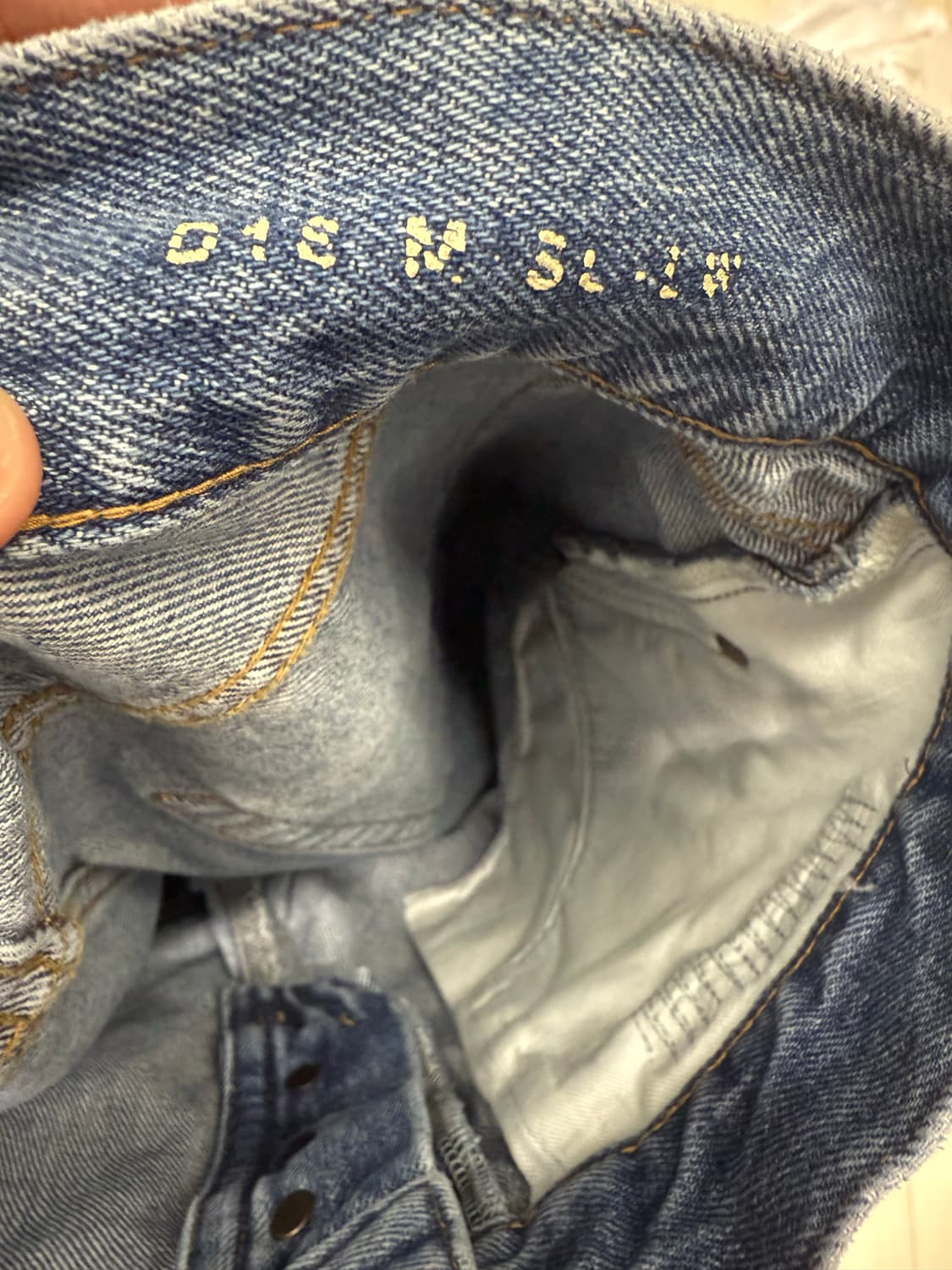 생로랑 산타모니카블루 슬림핏 데님 29 597052 YM372 4568 상품이미지4