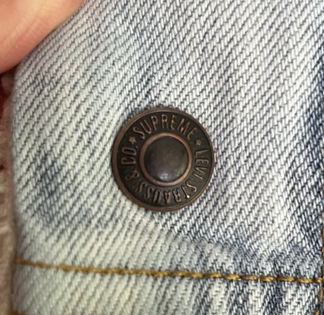 슈프림 x 리바이스 쉐르파 데님 자켓 라이트블루 상품이미지2