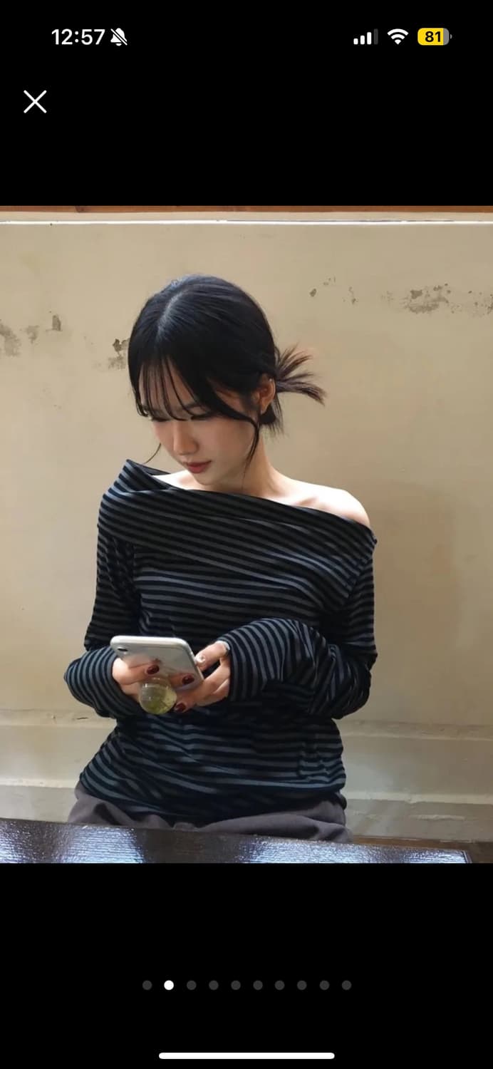원그린 단추 스트라이프 오프숄더 티셔츠 상품이미지2