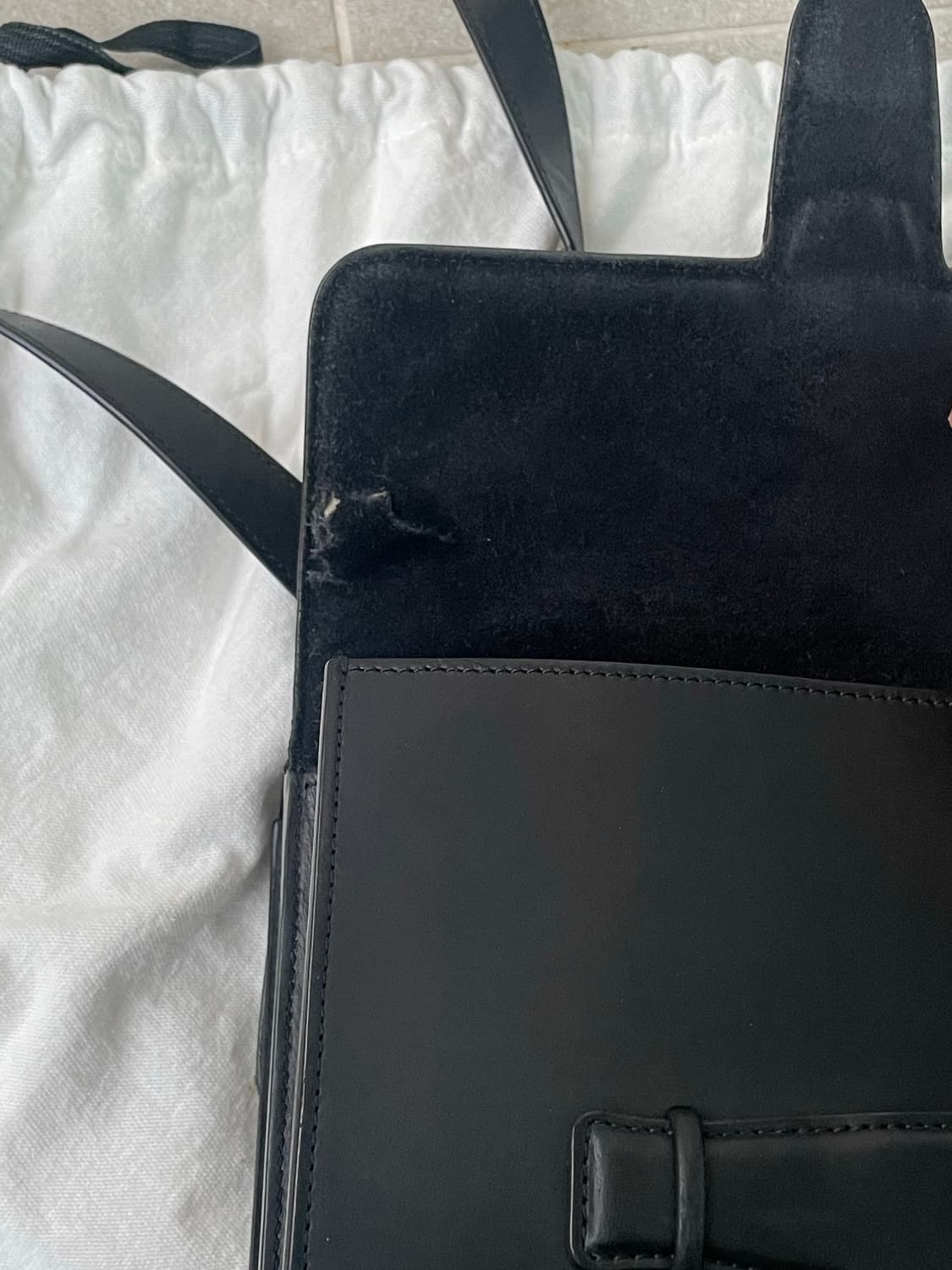 셀린느 (피비 파일로) 시메트리컬 백 검정 미듐 상품이미지7