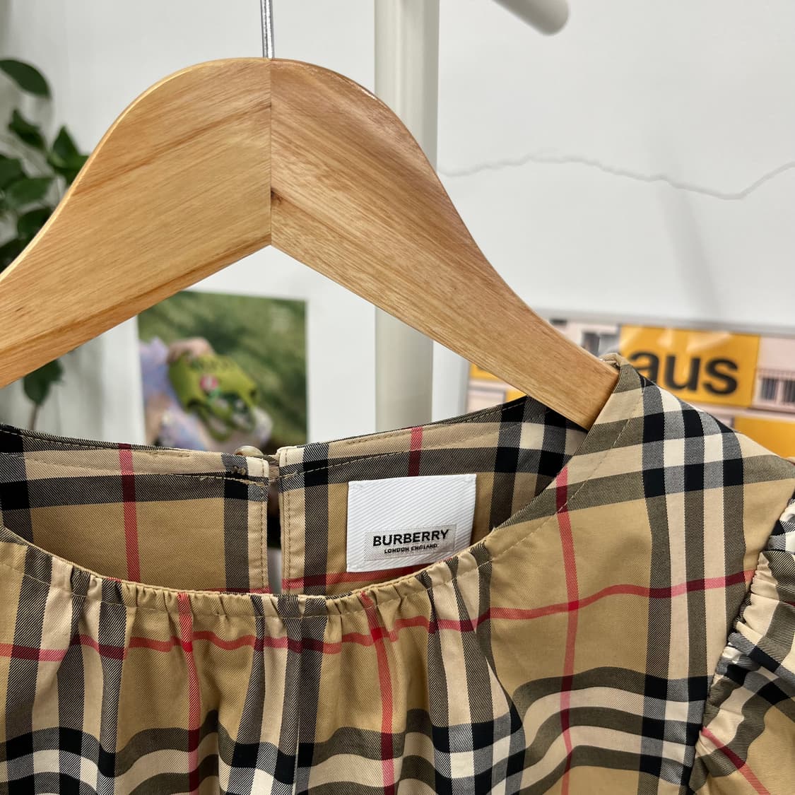 버버리 노바체크 숄더퍼프 블라우스 12y(성인여성가능) 상품이미지3