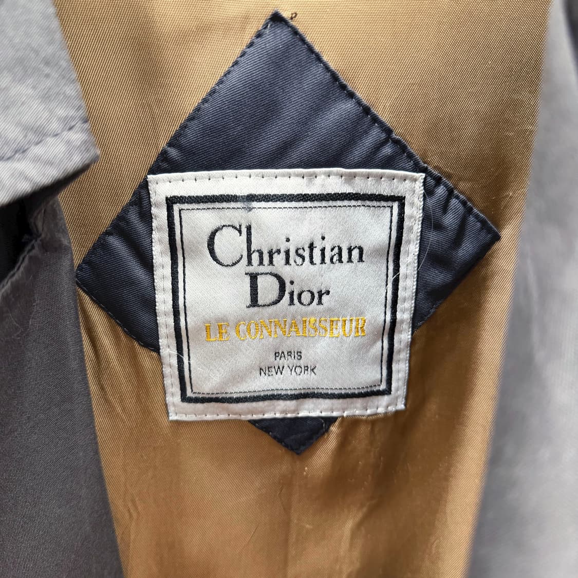 크리스찬 디올 트렌치 코트 더블 브레스트 견장 디테일 레귤러핏  상품이미지6