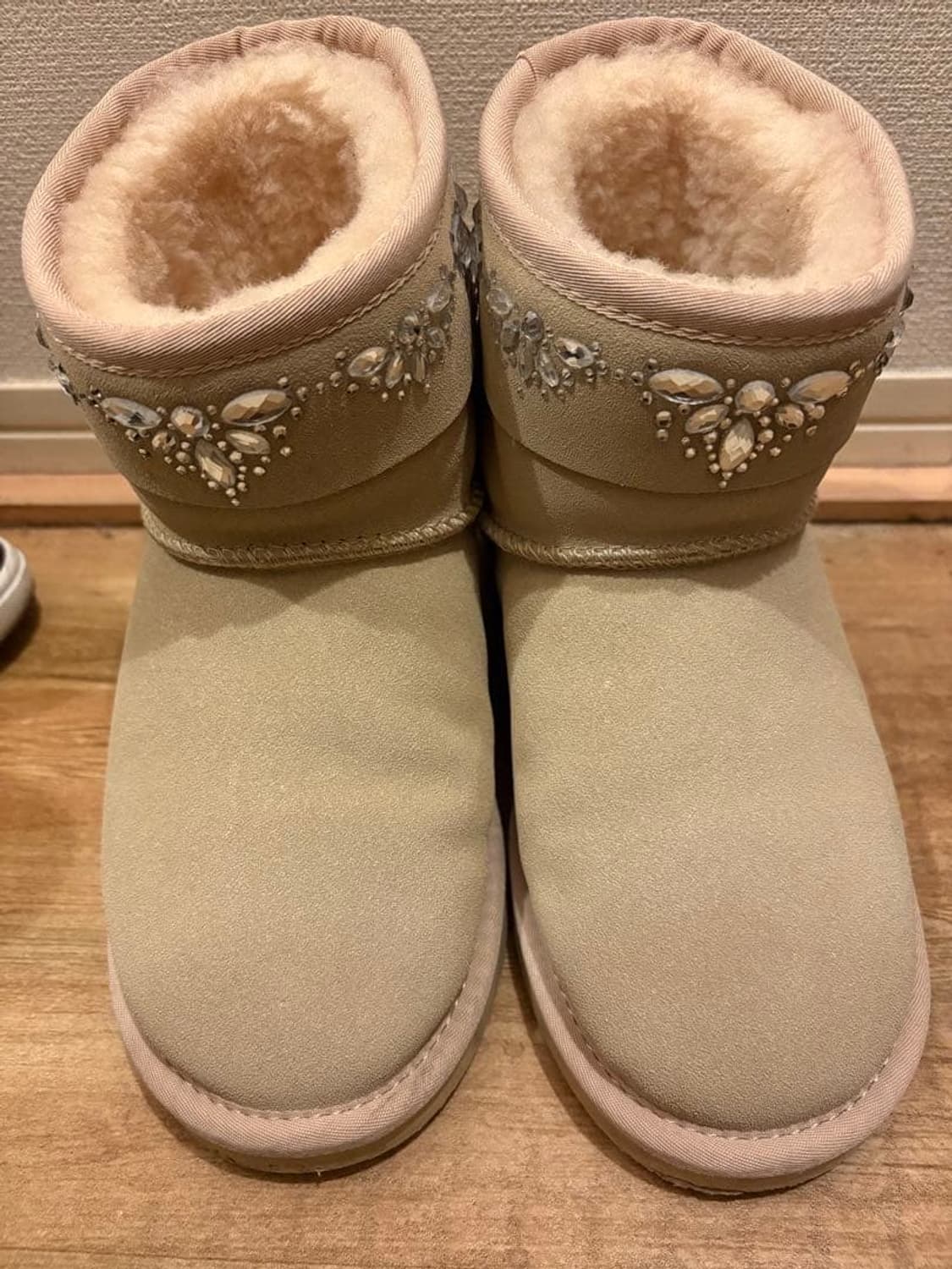 래디 큐빅 라떼갸루 어그 상품이미지1