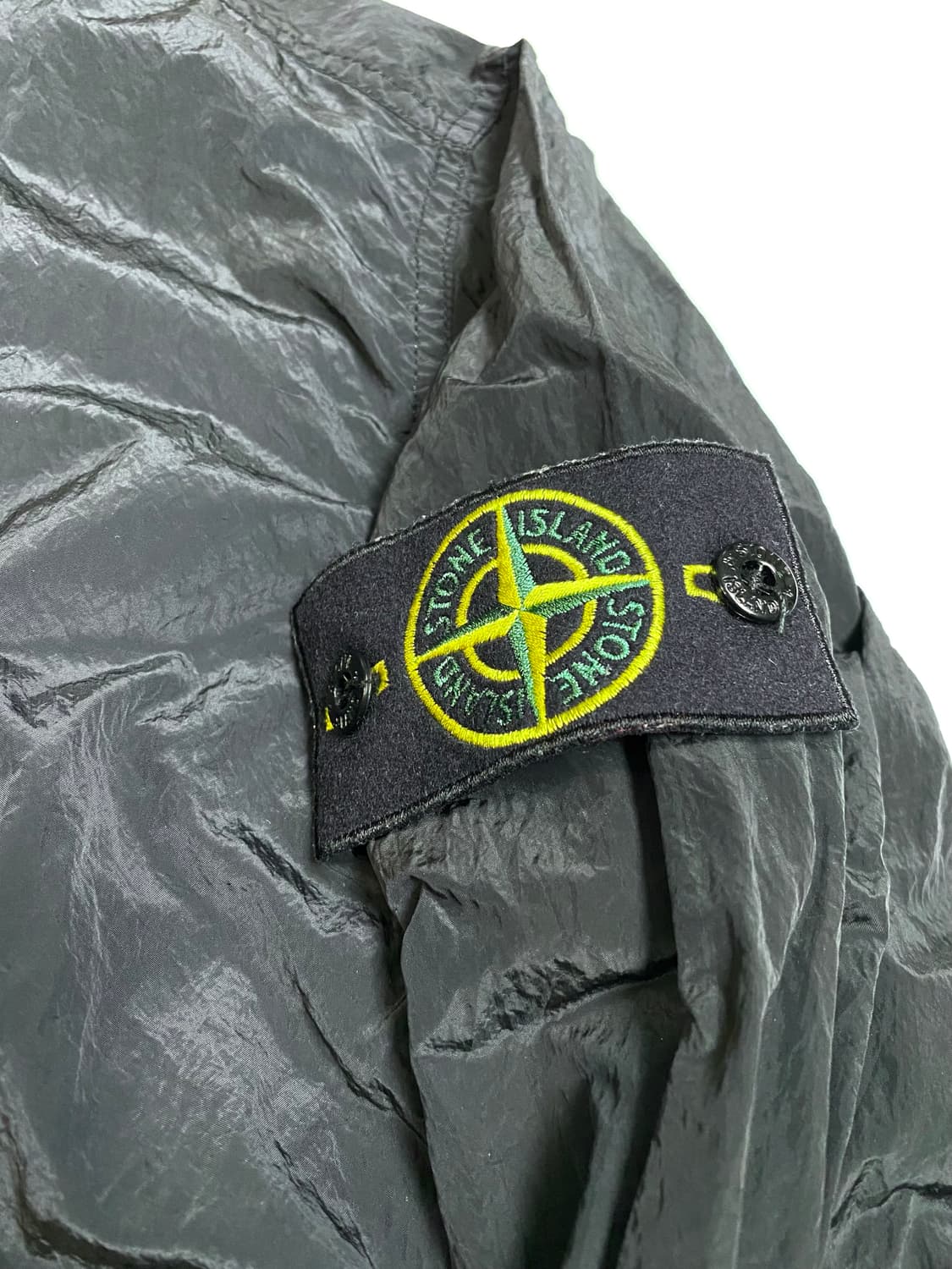 스톤아일랜드 18SS 나일론 메탈 오버셔츠 상품이미지5