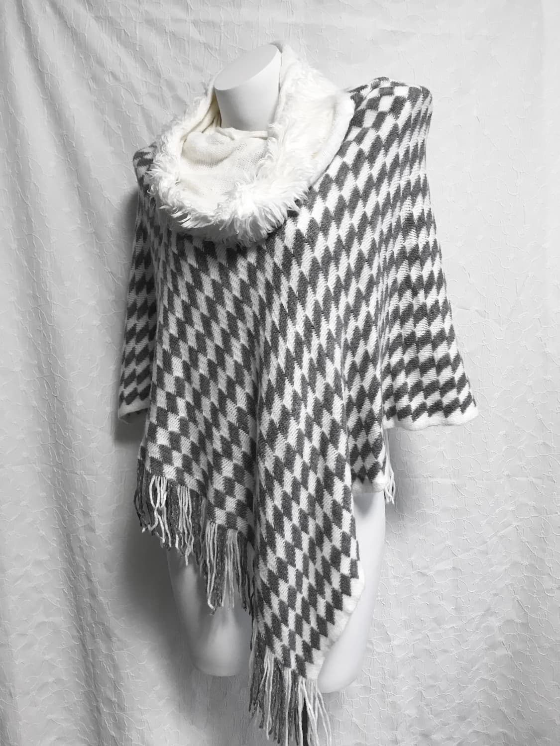 빈티지 그런지 드레이프 테슬 니트 케이프 탑 상품이미지2