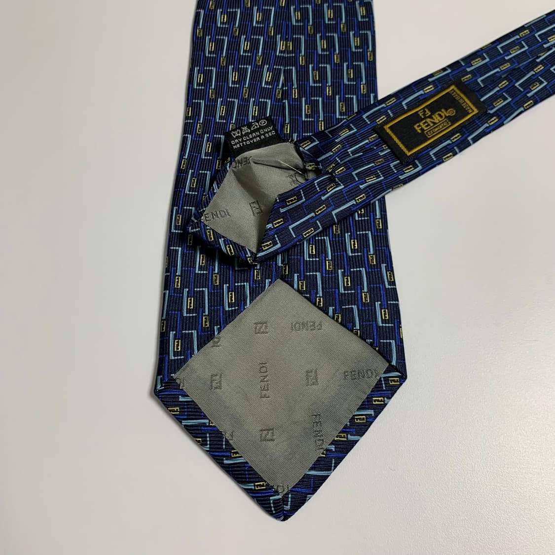 펜디(FENDI) FF모노그램 명품넥타이 이태리 100실크 A+등급 상품이미지6