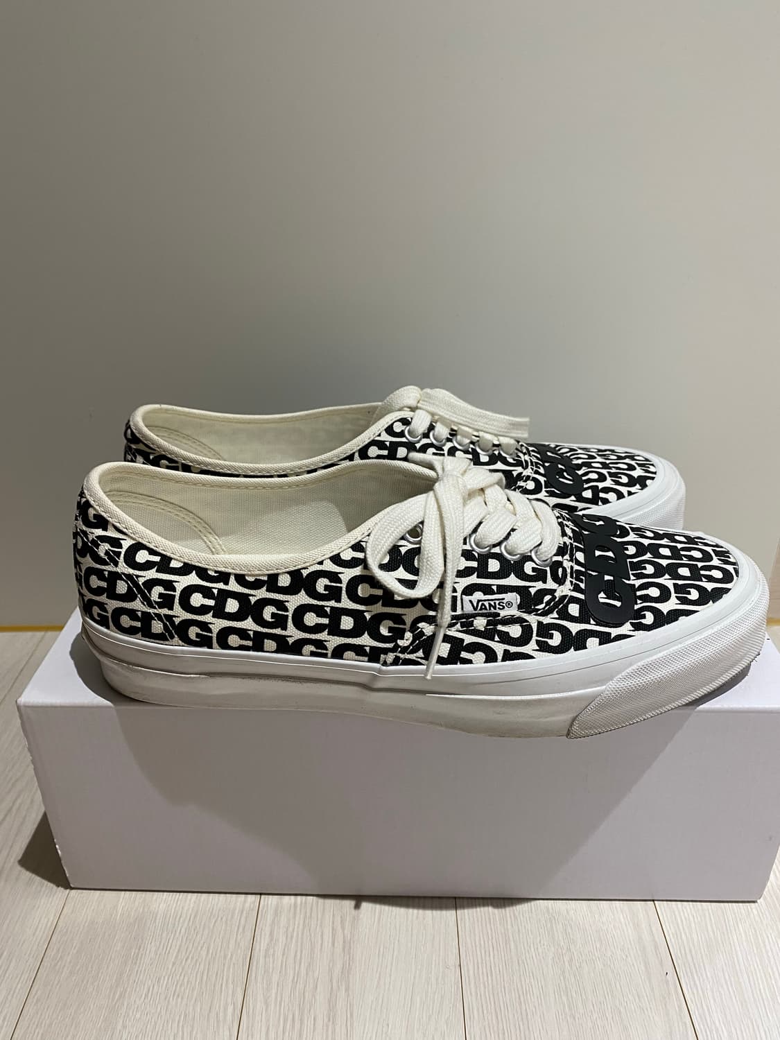 반스 x CDG OTW 어센틱 화이트 블랙 285mm  상품이미지3