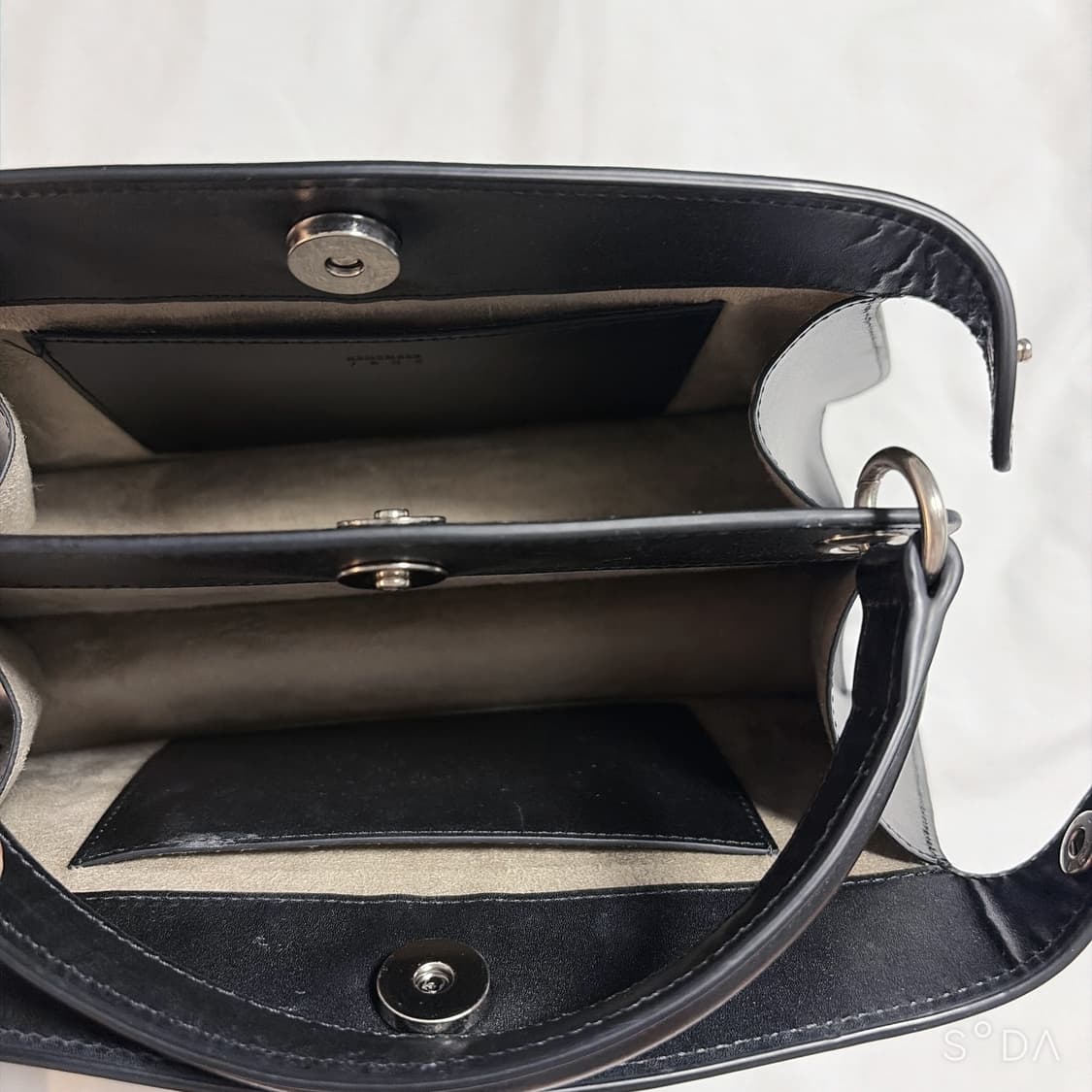 리멤버제인 트라페즈 크로스백 상품이미지8