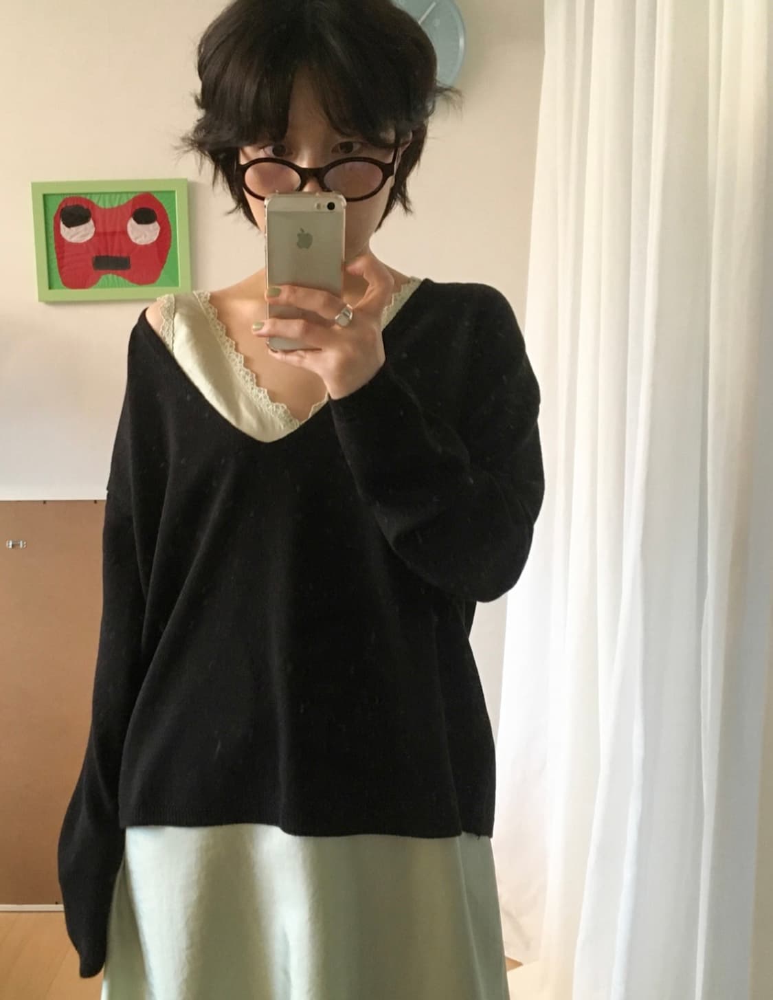 디밍 레이스 슬립 원피스(아이보리)+브이넥 니트(블랙) 상품이미지1