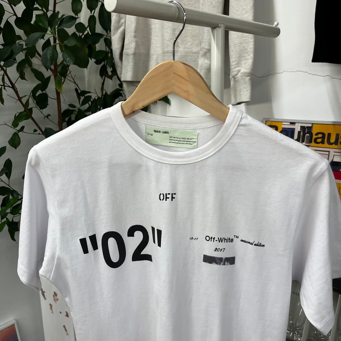 오프화이트 우먼 반팔 티셔츠 M 상품이미지2