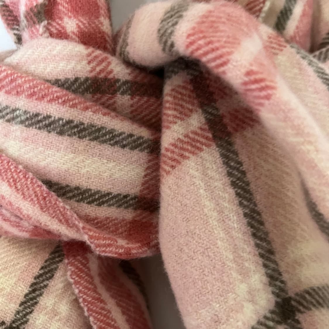 [Eastboy] 이스트보이 핑크 체크 머플러 상품이미지2