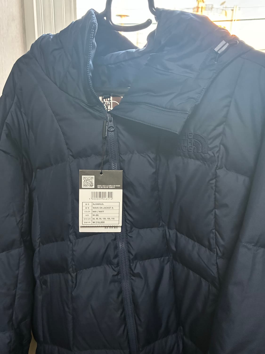 노스페이스 웨이브 온 자켓 패딩 네이비 M 매장판 상품이미지2