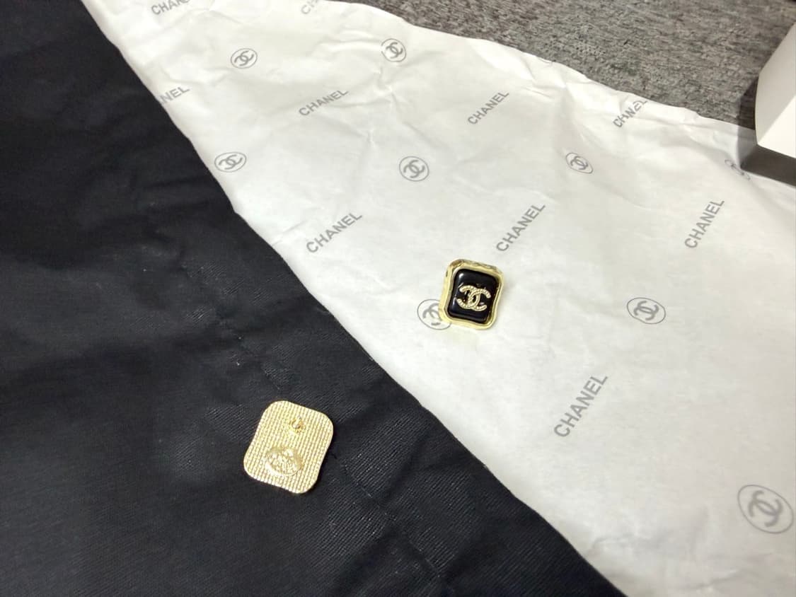 샤넬 클래식 심플 이어링 상품이미지6