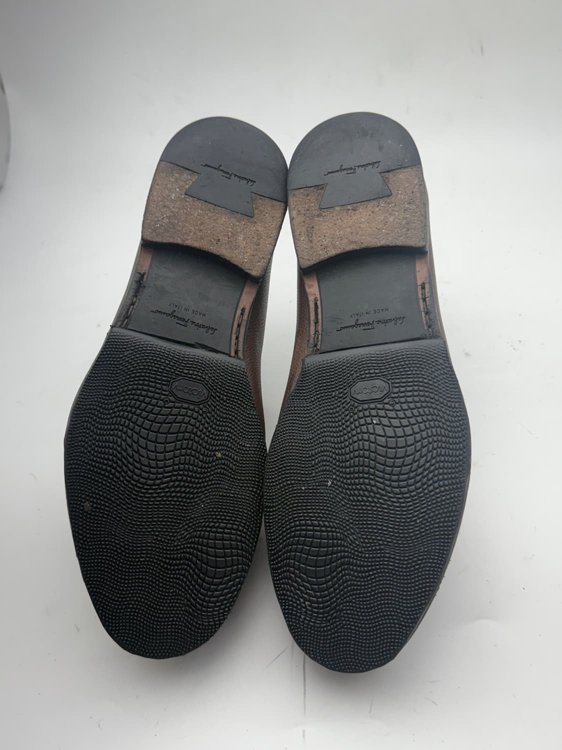 정품)페라가모265 상품이미지9