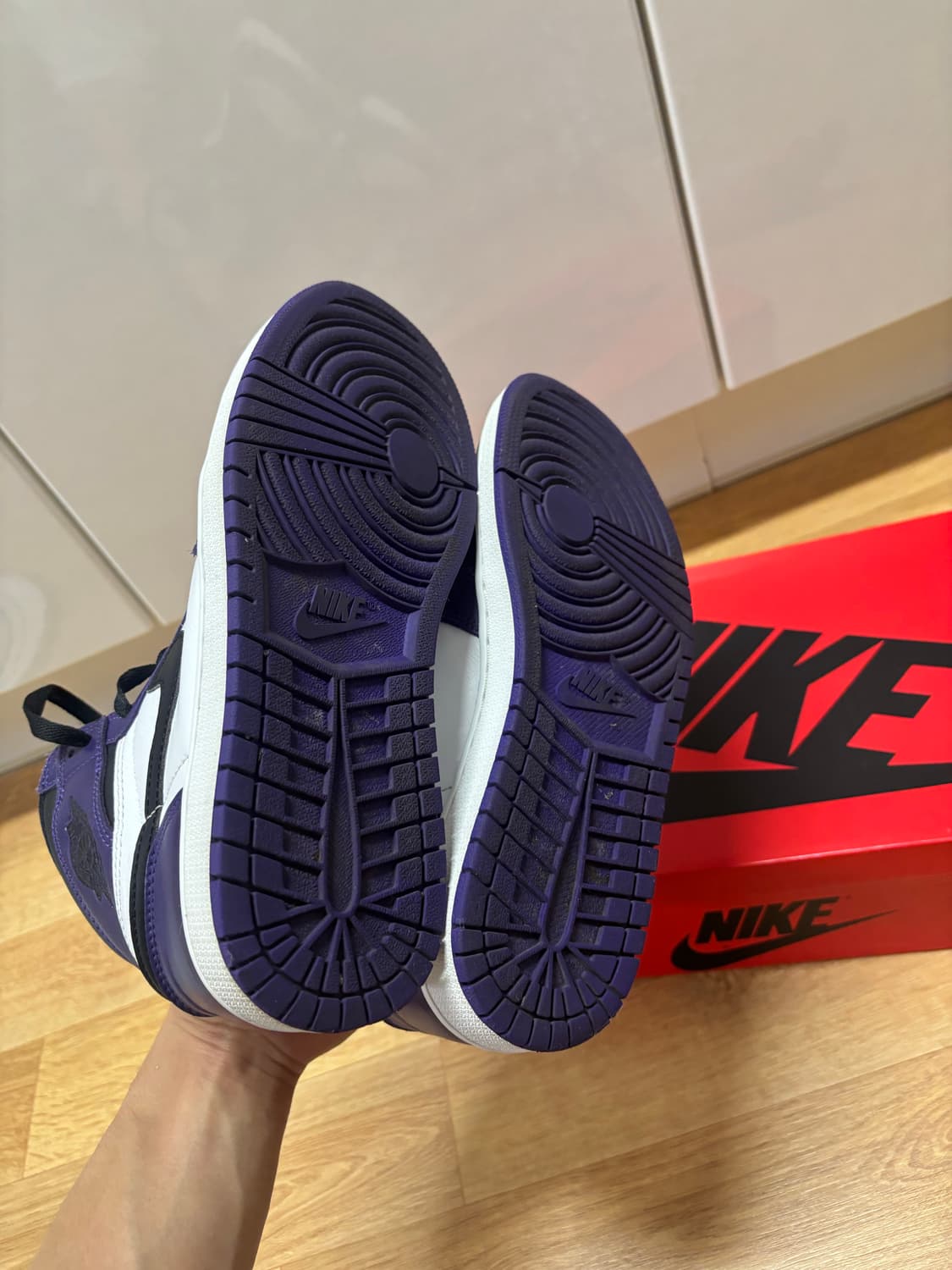 조던 1 하이 코트퍼플 260 사이즈 판매합니다 상품이미지7