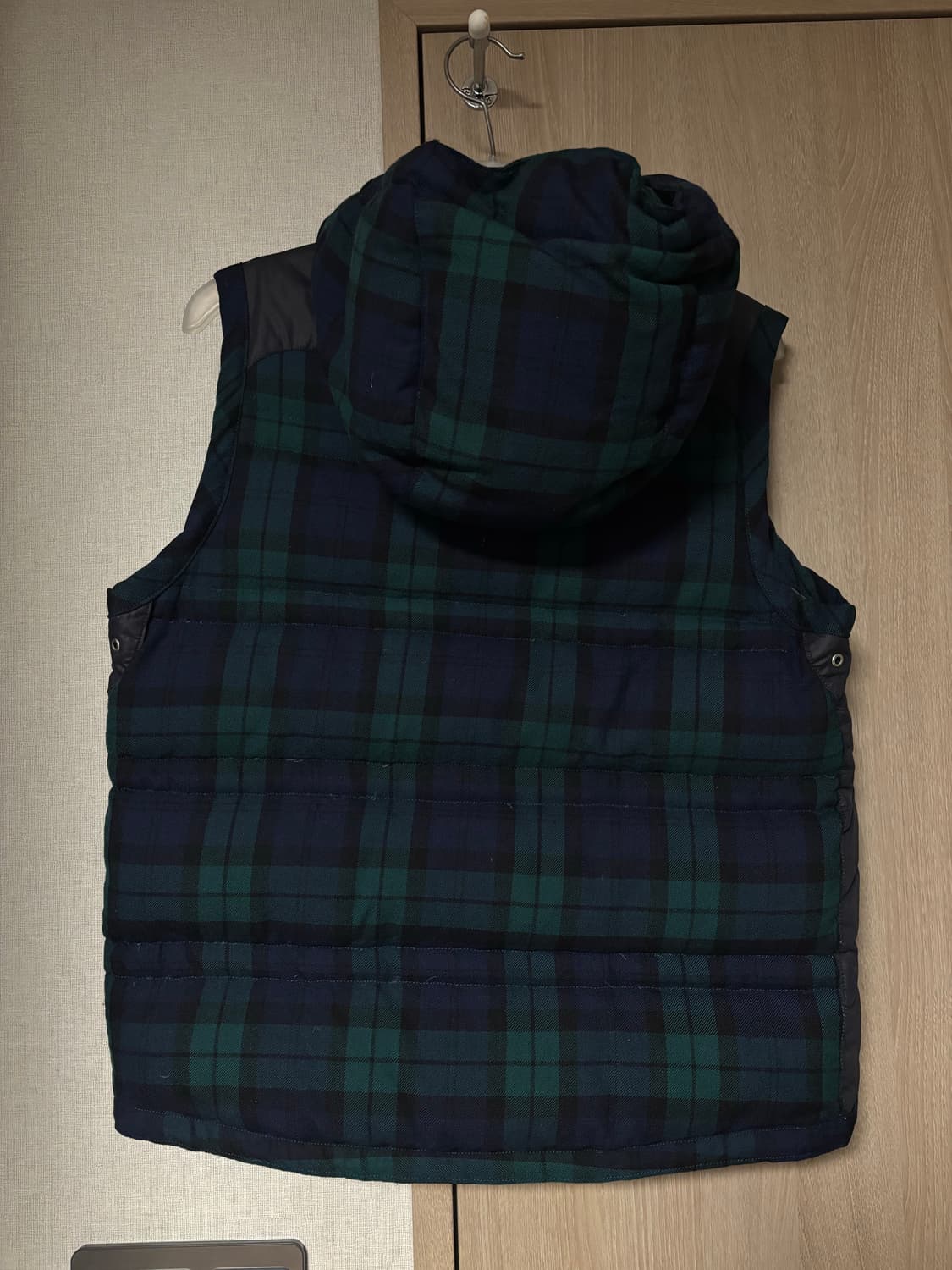 화이트마운티니어링 패딩 상품이미지2