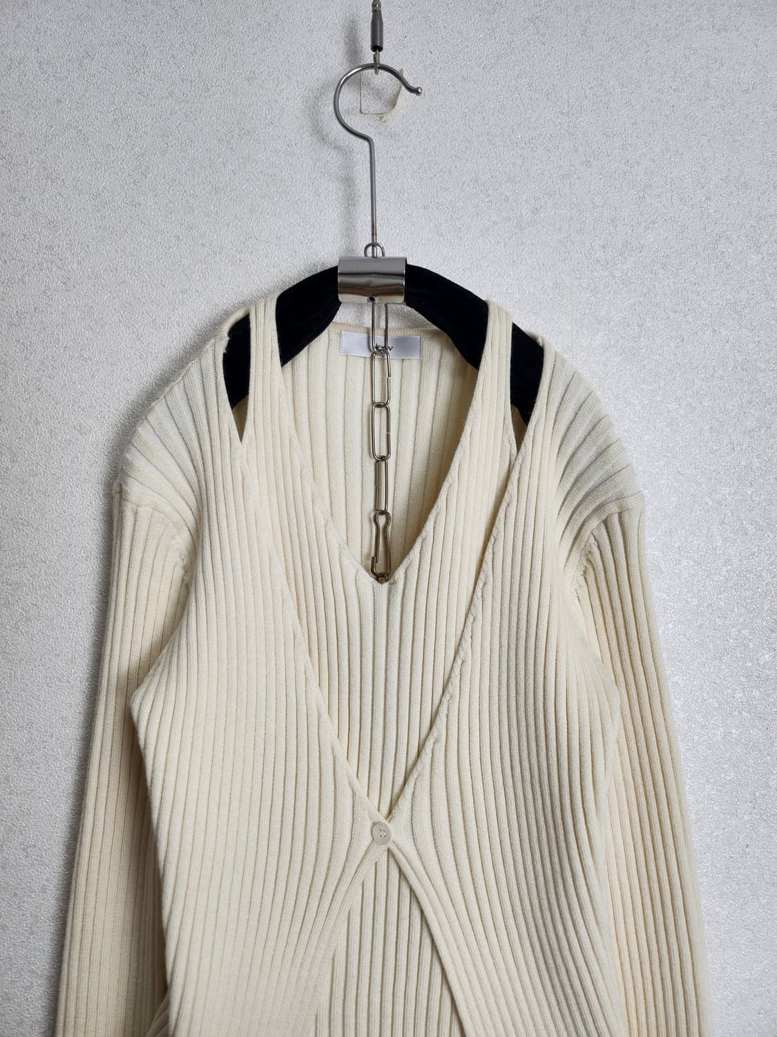 Neev 니브 컷아웃 리브드 원버튼 가디건55 66 상품이미지3