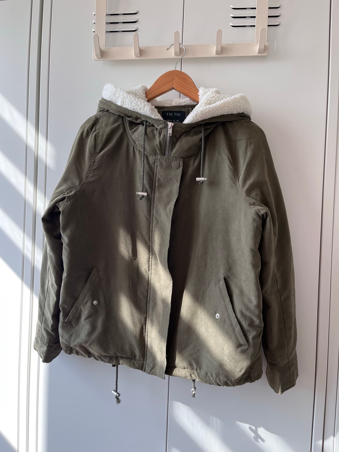 Tip top 양털 누빔 카키 야상 패딩 상품이미지4