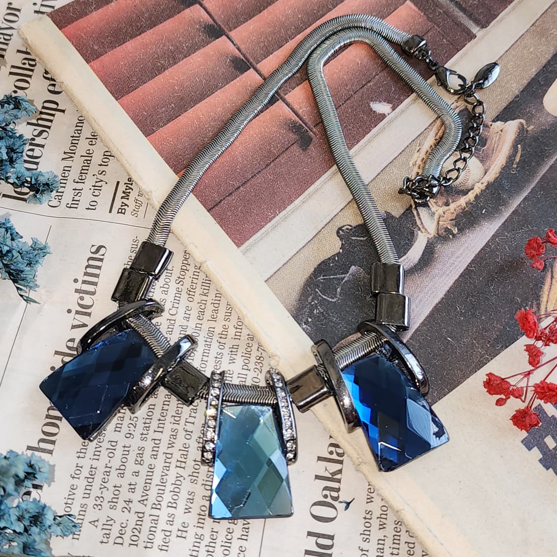 90s 프랑스 빈티지 쥬얼리 미드나잇 오션 딥 블루 크리스탈 엔틱 목걸이 상품이미지4