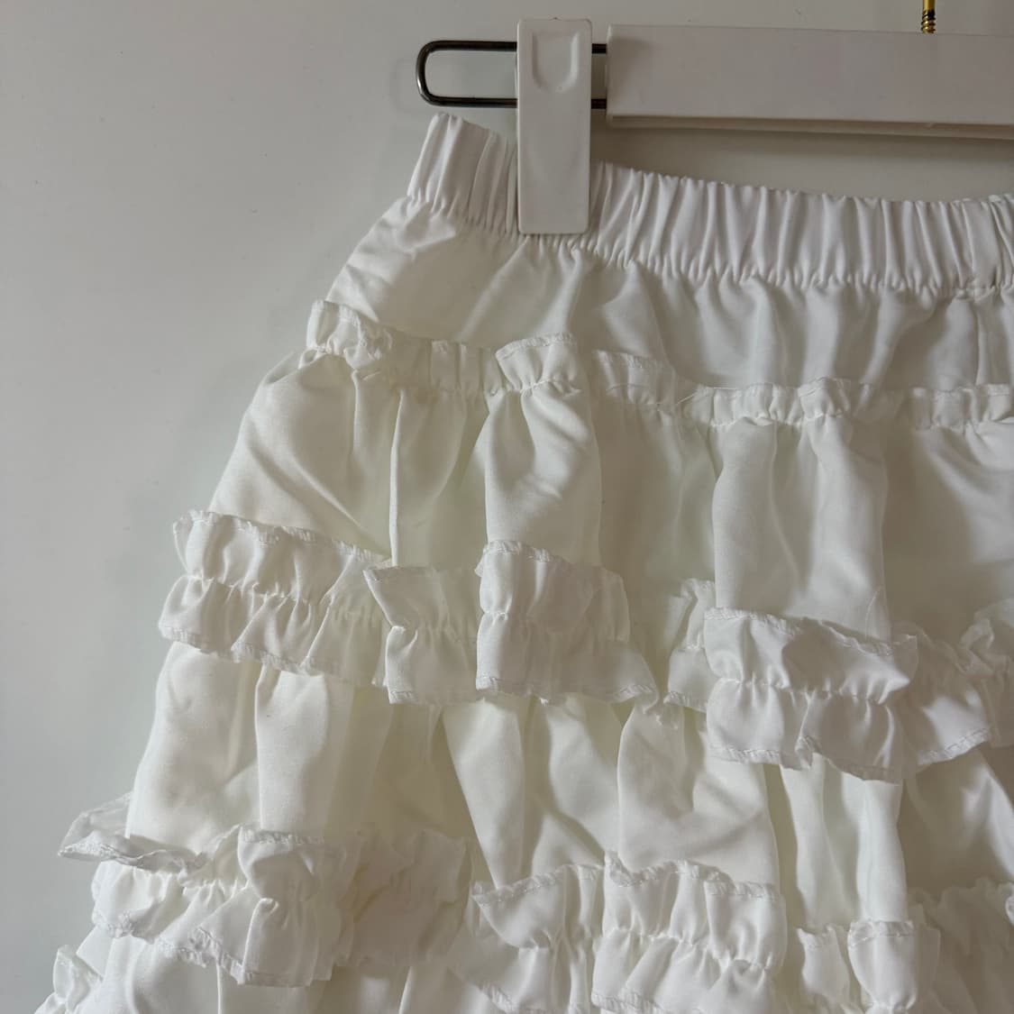 새상품 화이트 프릴 캉캉 스커트 상품이미지3
