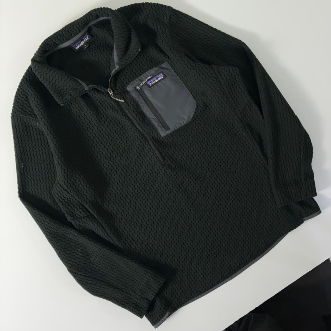 Patagonia  파타고니아 R1 에어 풀 반집업   상품이미지2