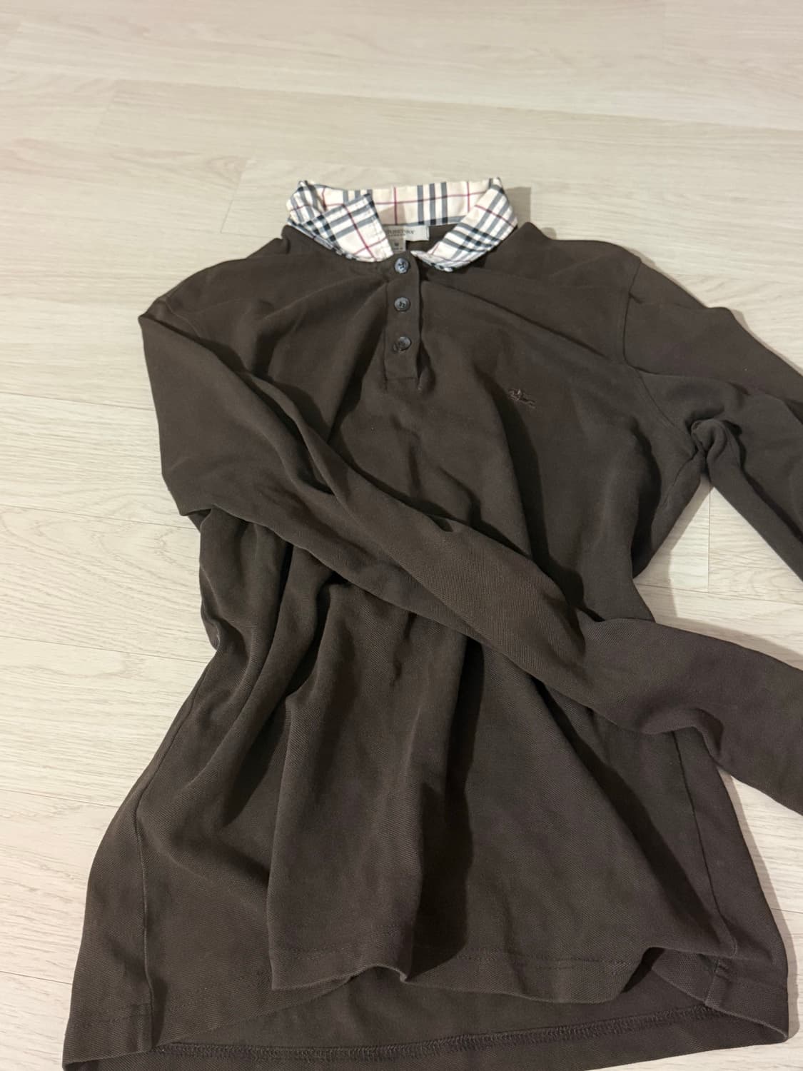 버버리 체크 긴팔 카라티 슬림핏 상품이미지1