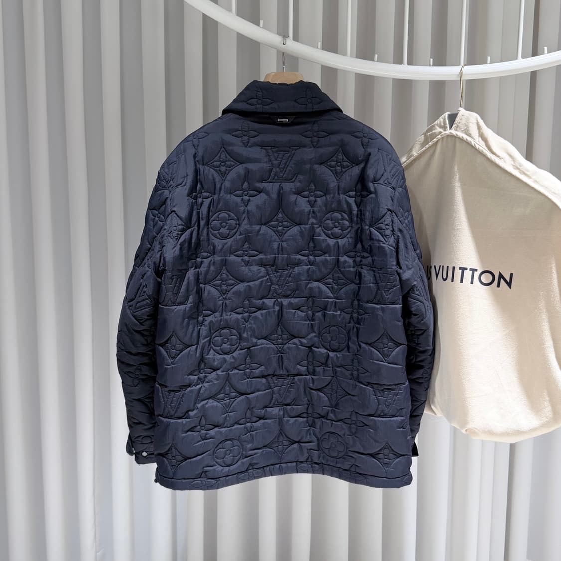 (A+/50) / 루이비통 모노그램 라이트 패디드 블루종 퀄팅 패딩 자켓 상품이미지6