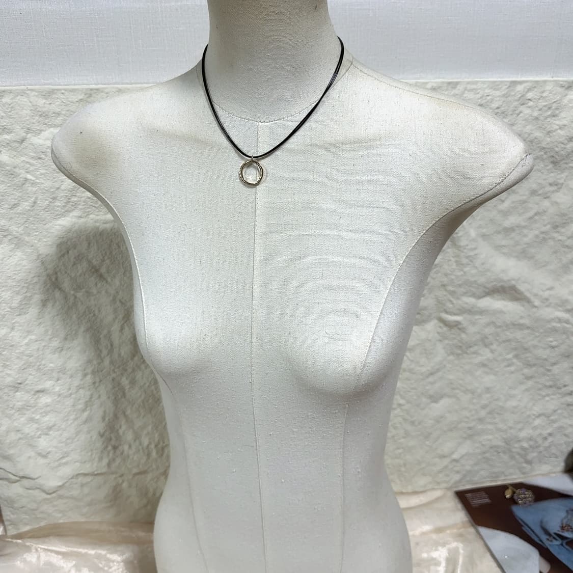 빈티지 미국 lowrys farm 가죽 목걸이 상품이미지1