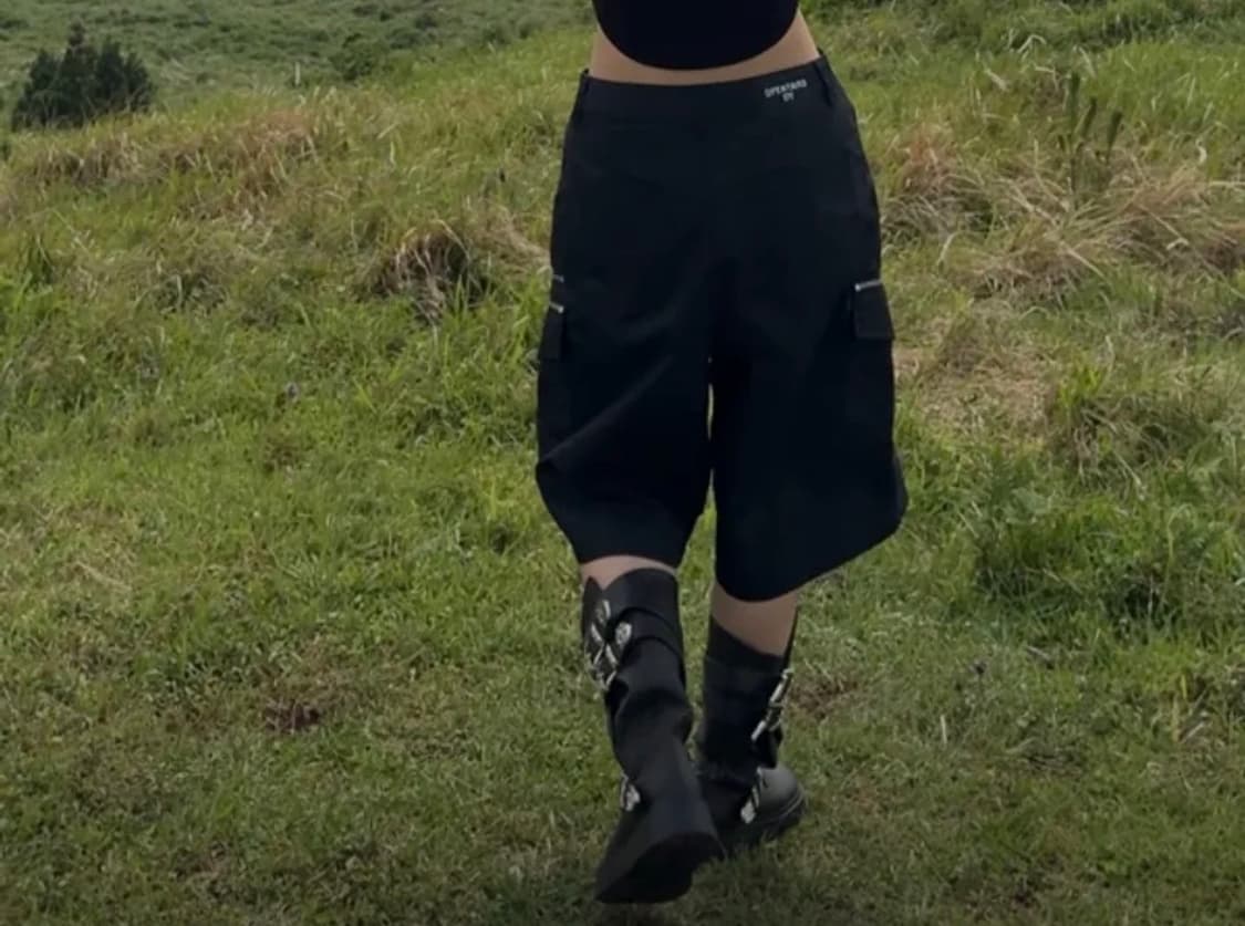 오와이 |  MULTI ZIP CARGO SHORTS - BLACK 상품이미지6