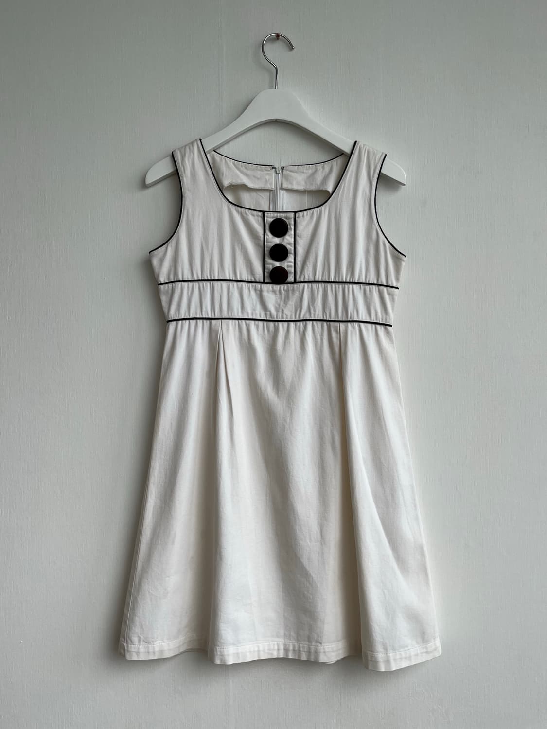 Vintage Button Detail Dress 상품이미지1