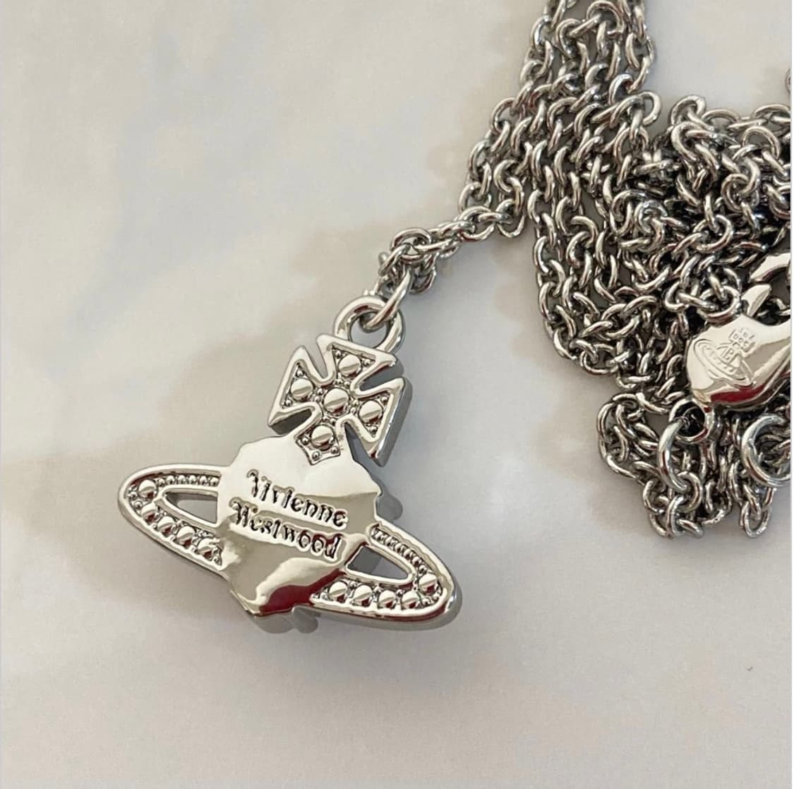 비비안웨스트우드 아카이브 핑크 크리스탈 아리엘라 orb 팬던트 목걸이 상품이미지4