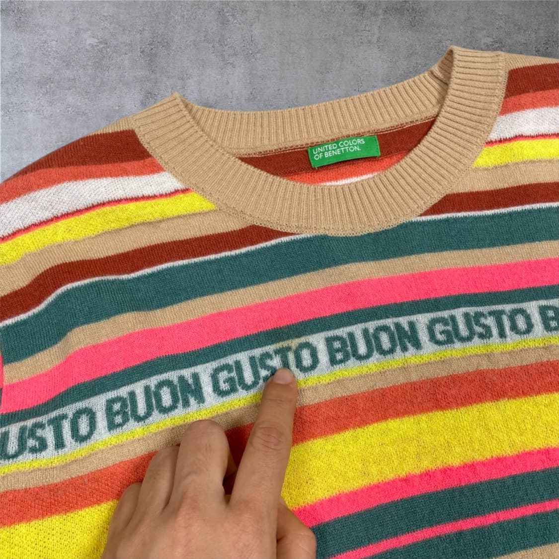 베네통 BENETTON 멀티 스트라이프 레터링 니트 FREE 상품이미지5