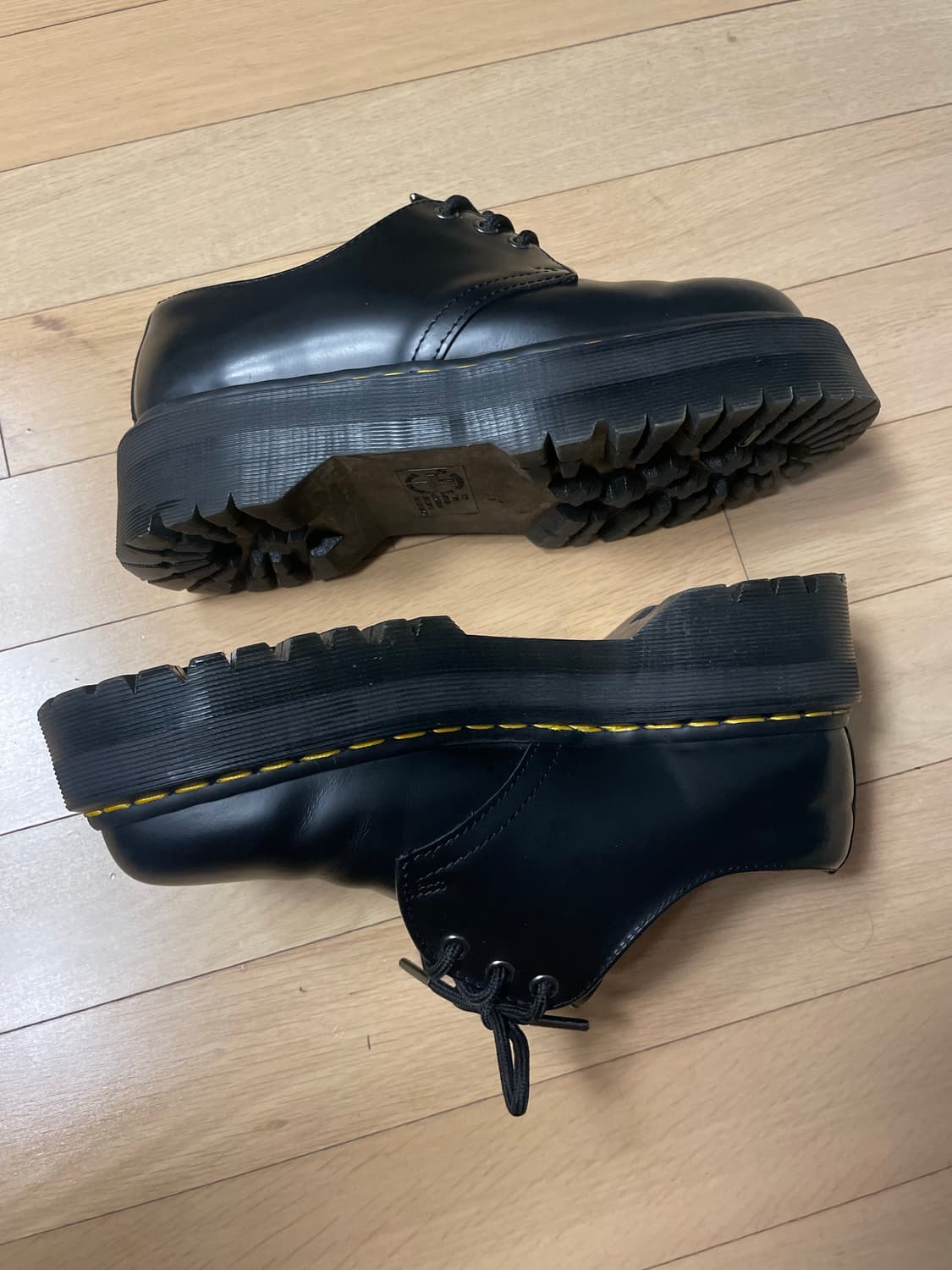 닥터마틴 더비 1461 쿼드 블랙 uk7 상품이미지3