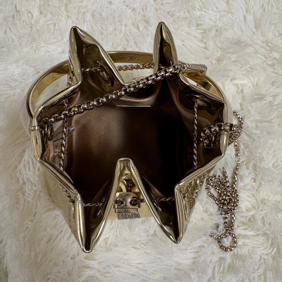 Jimmy Choo Bon Bon 버킷백 (메탈릭 골드) 상품이미지5