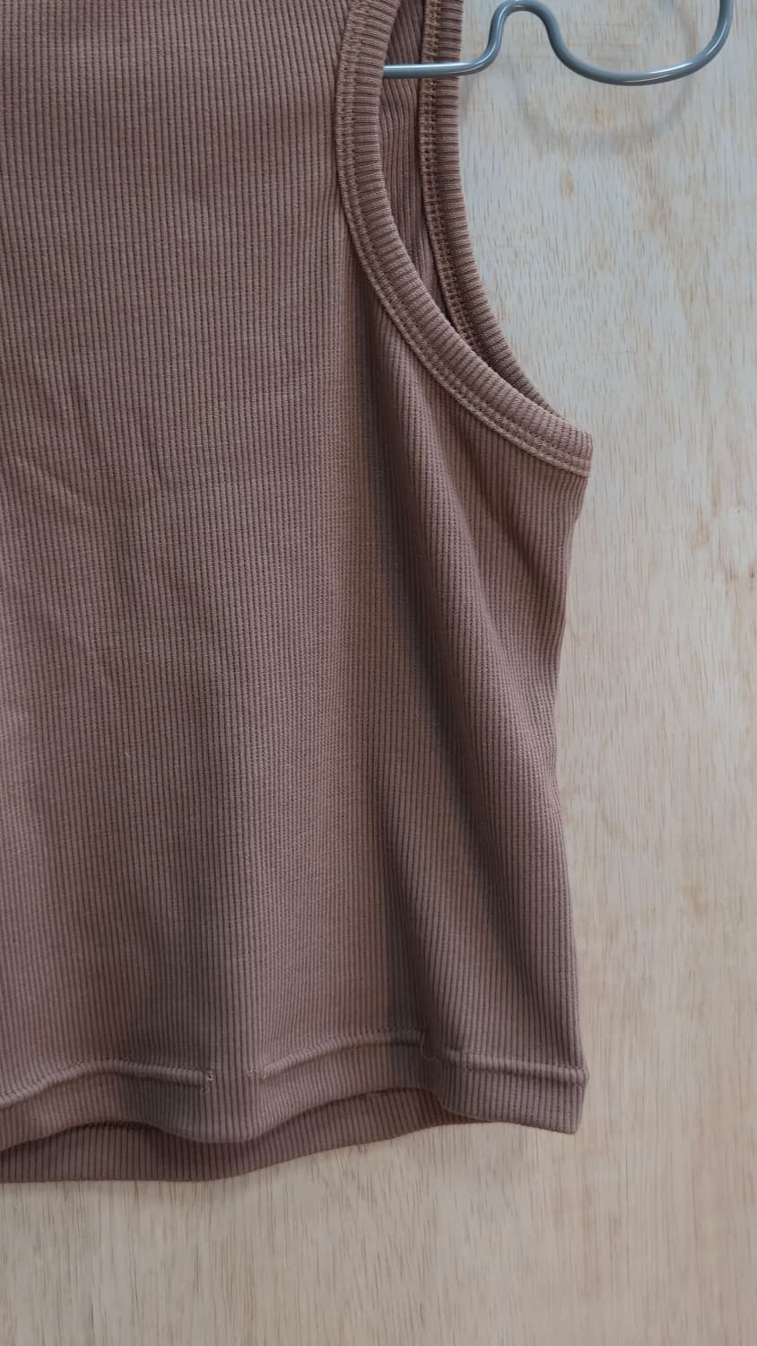 Lesmetins 슬리브리스 탑 베이지 탑  상품이미지9