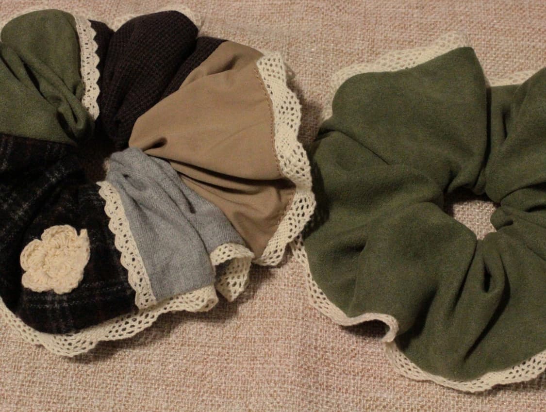 핸드메이드 빈티지 업사이클링 초록색 스웨이드 스크런치 상품이미지4