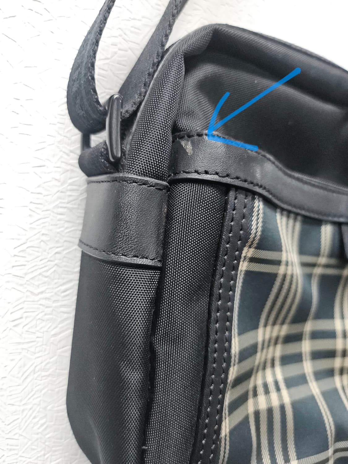 빈폴 체크 크로스백 상품이미지2