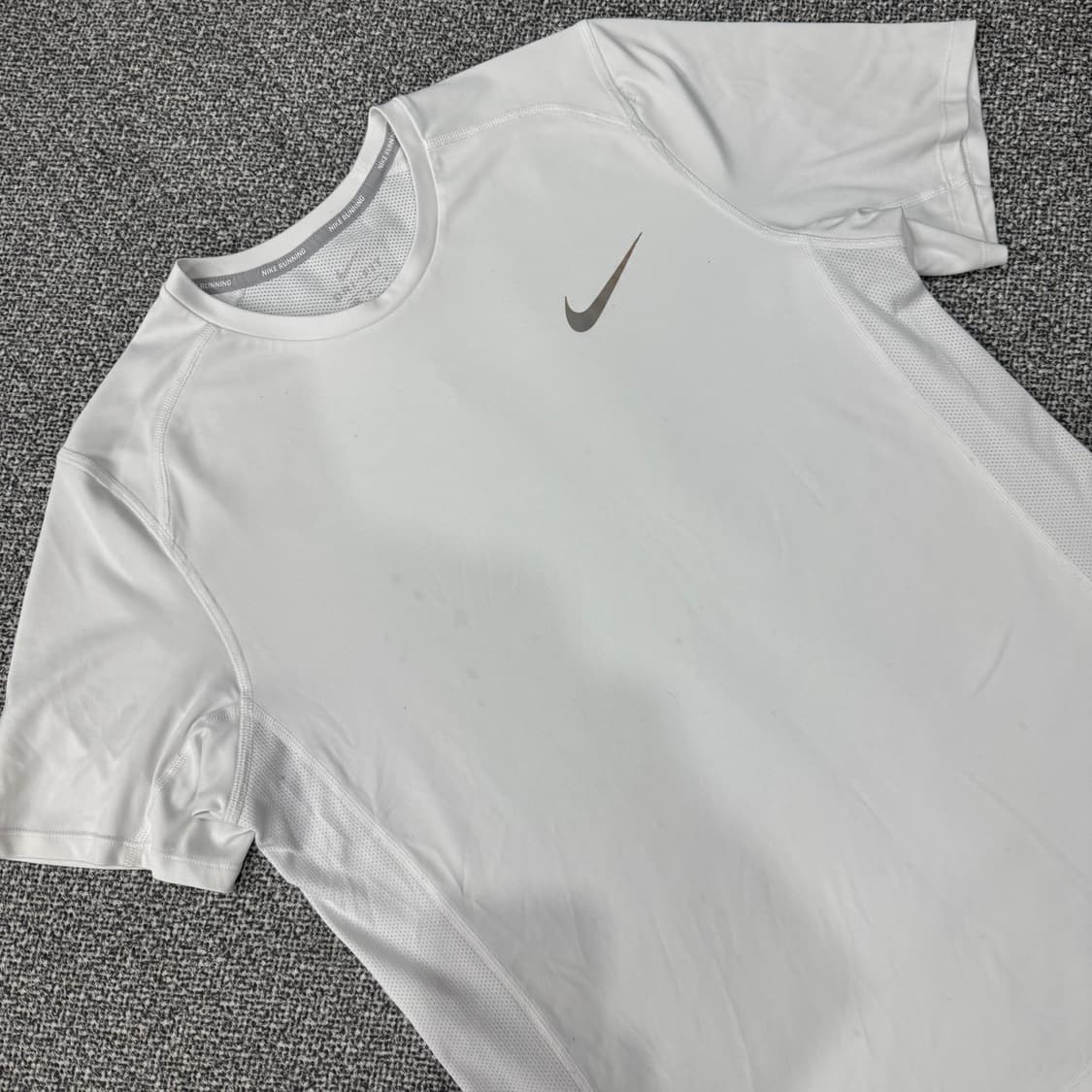 나이키 드라이핏 기능성 반팔 상품이미지2