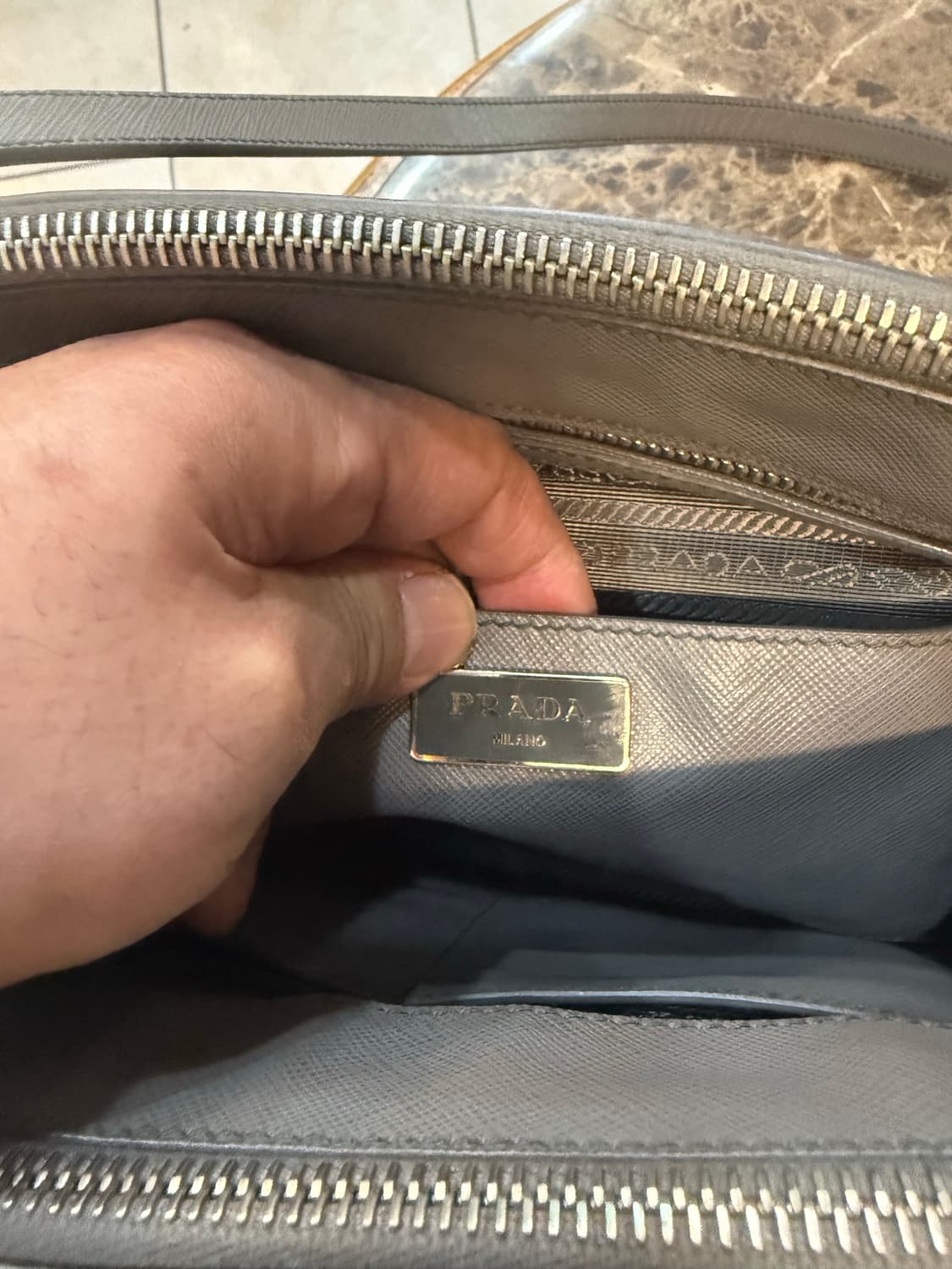 정품 프라다 사피아노 캘러리아 럭스 2way백 팝니다 상품이미지8