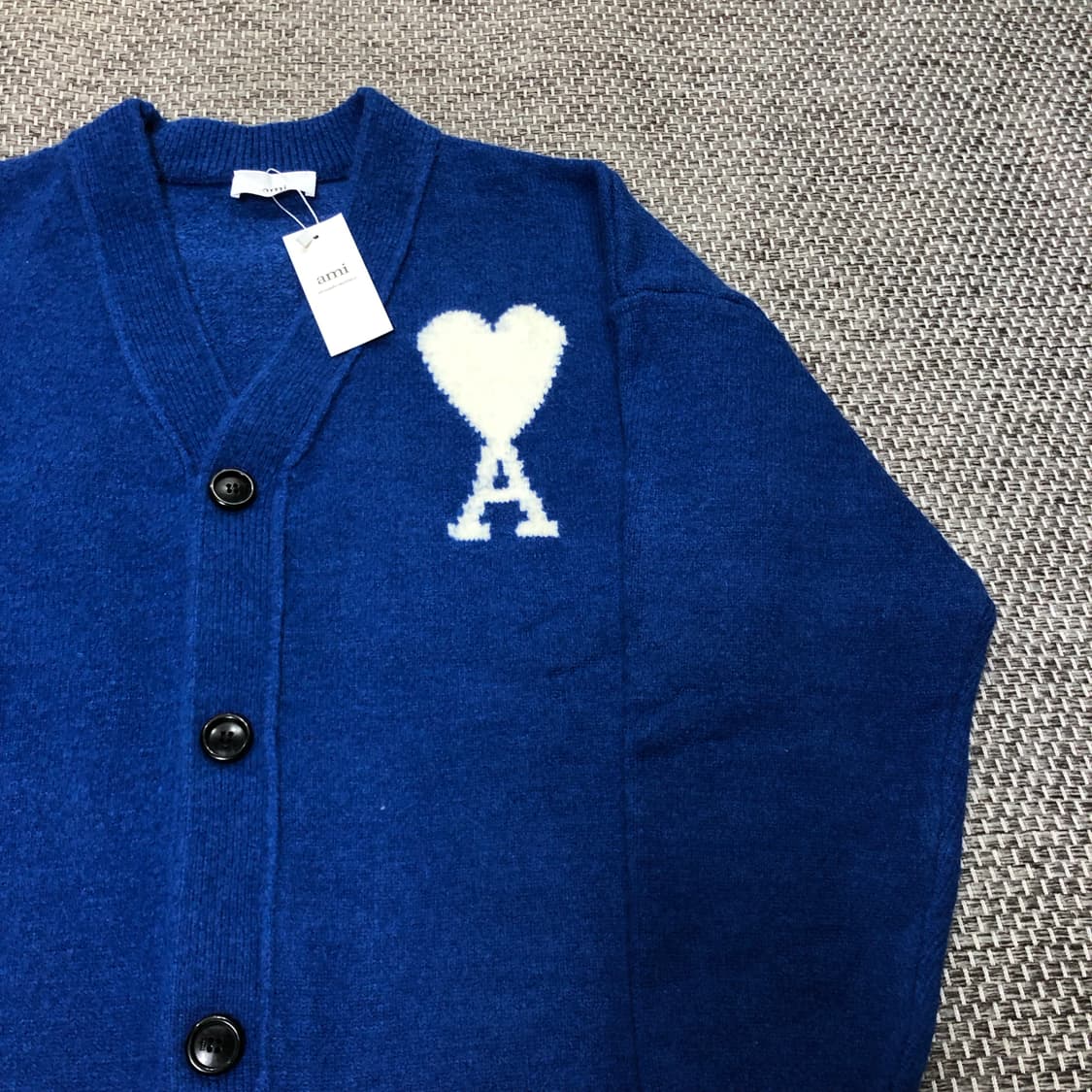 (새상품) 아미 빅로고 버진 울 가디건 상품이미지3