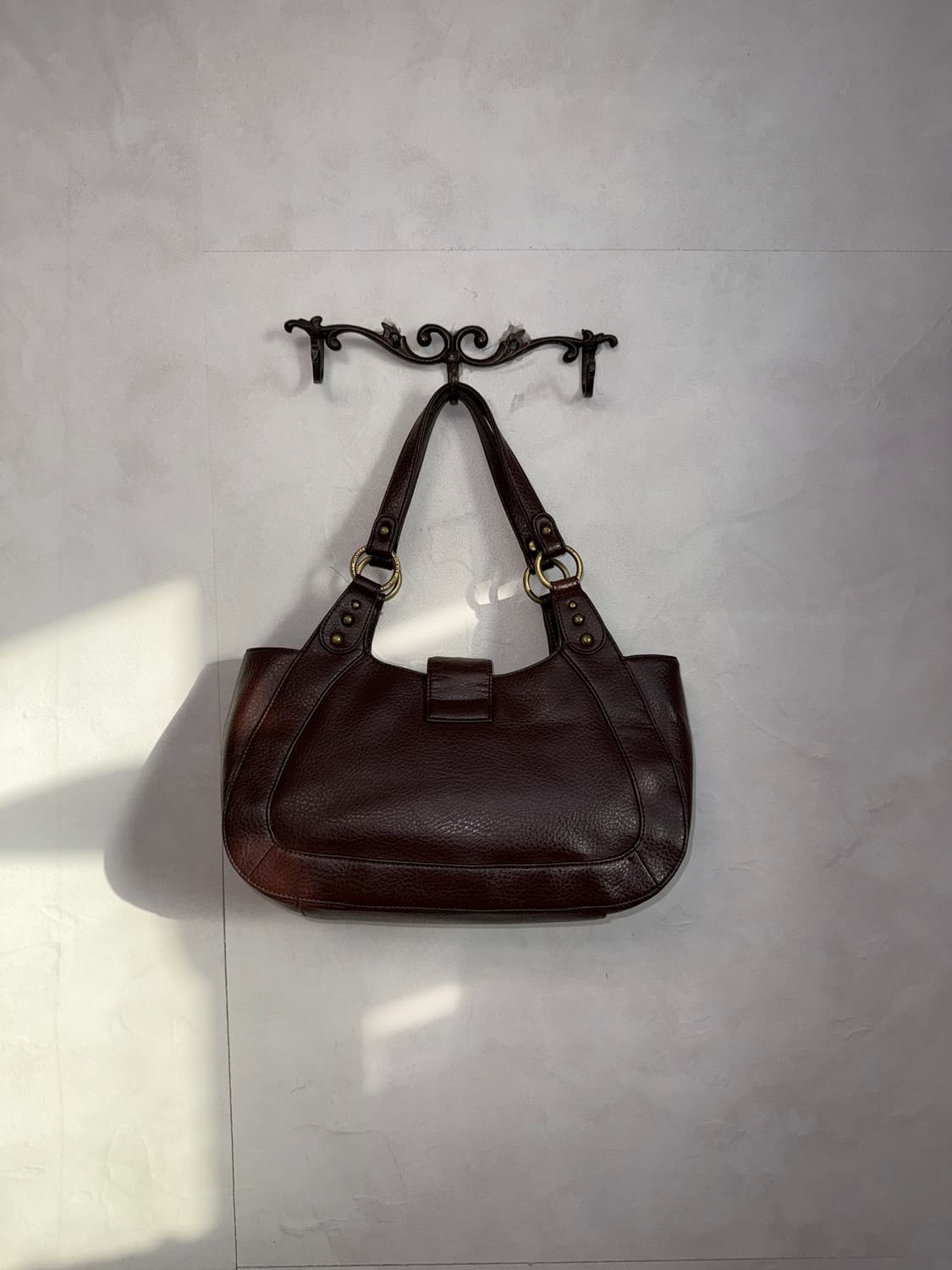 Tommy Hilfiger brown stud buckle 숄더백 상품이미지5