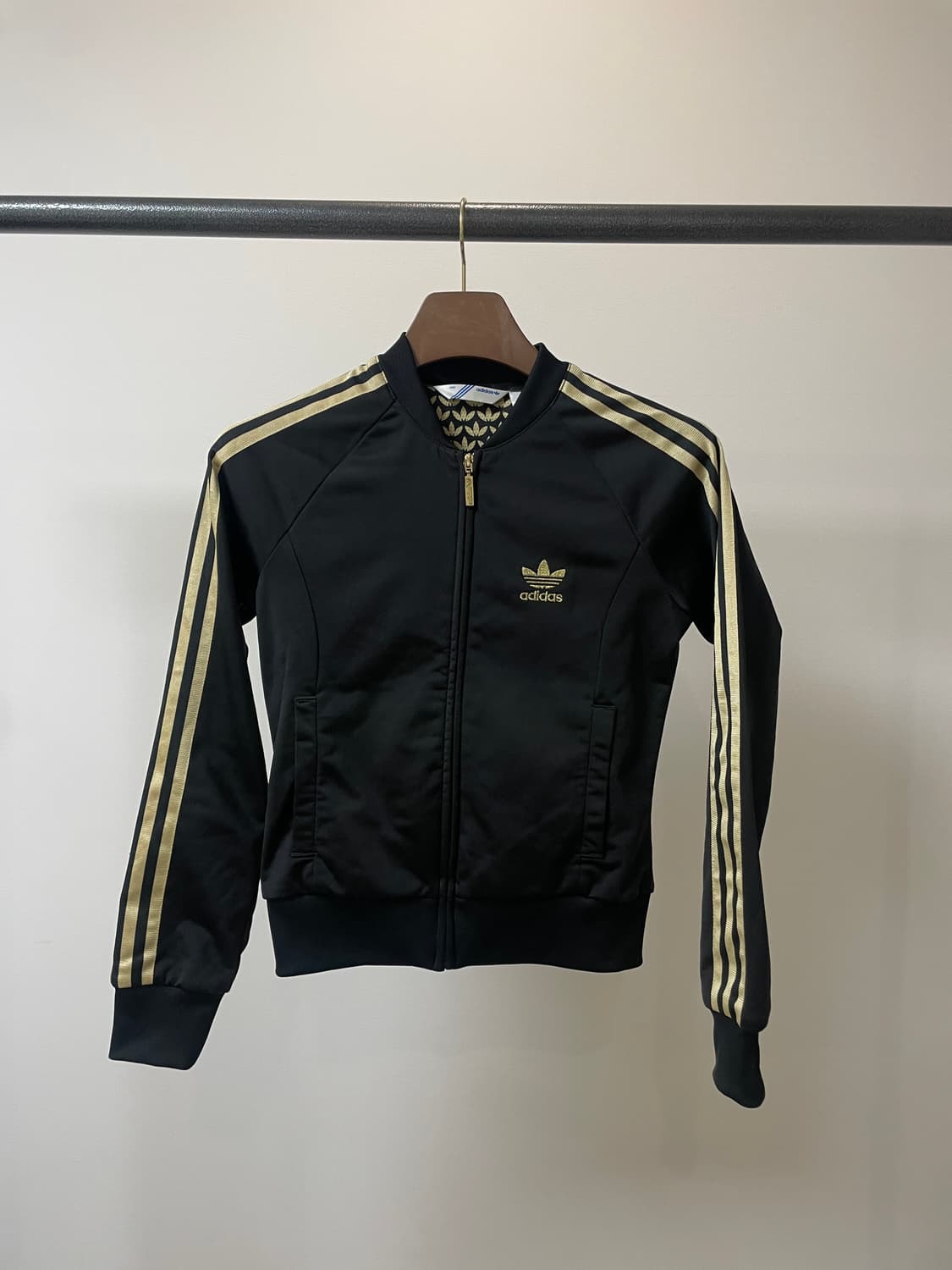 (90) 아디다스 오리지널스 메달리스트 트랙탑 블랙 상품이미지1