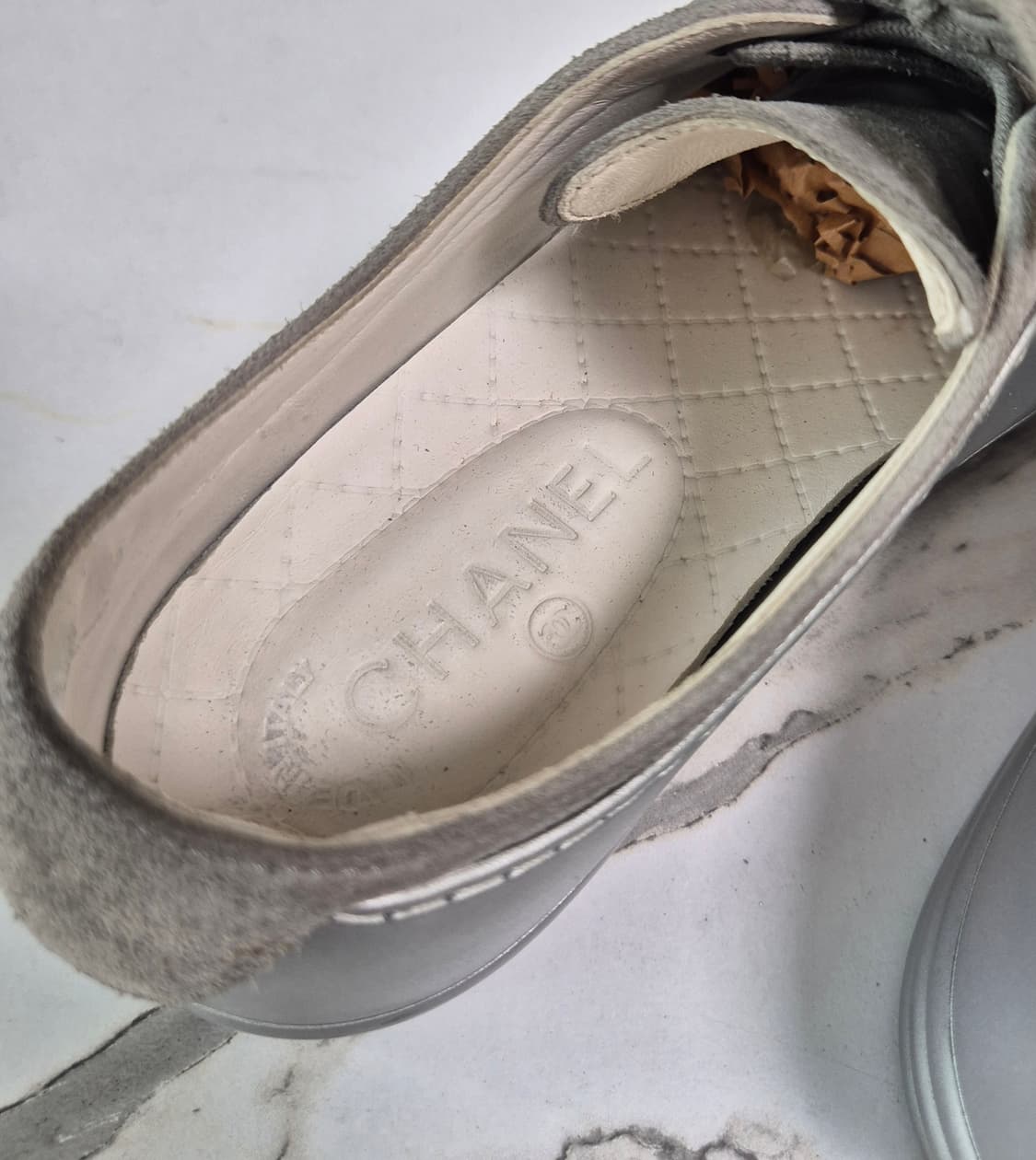 (정품) 샤넬 로우탑 스웨이드 스니커즈 36.5 상품이미지8