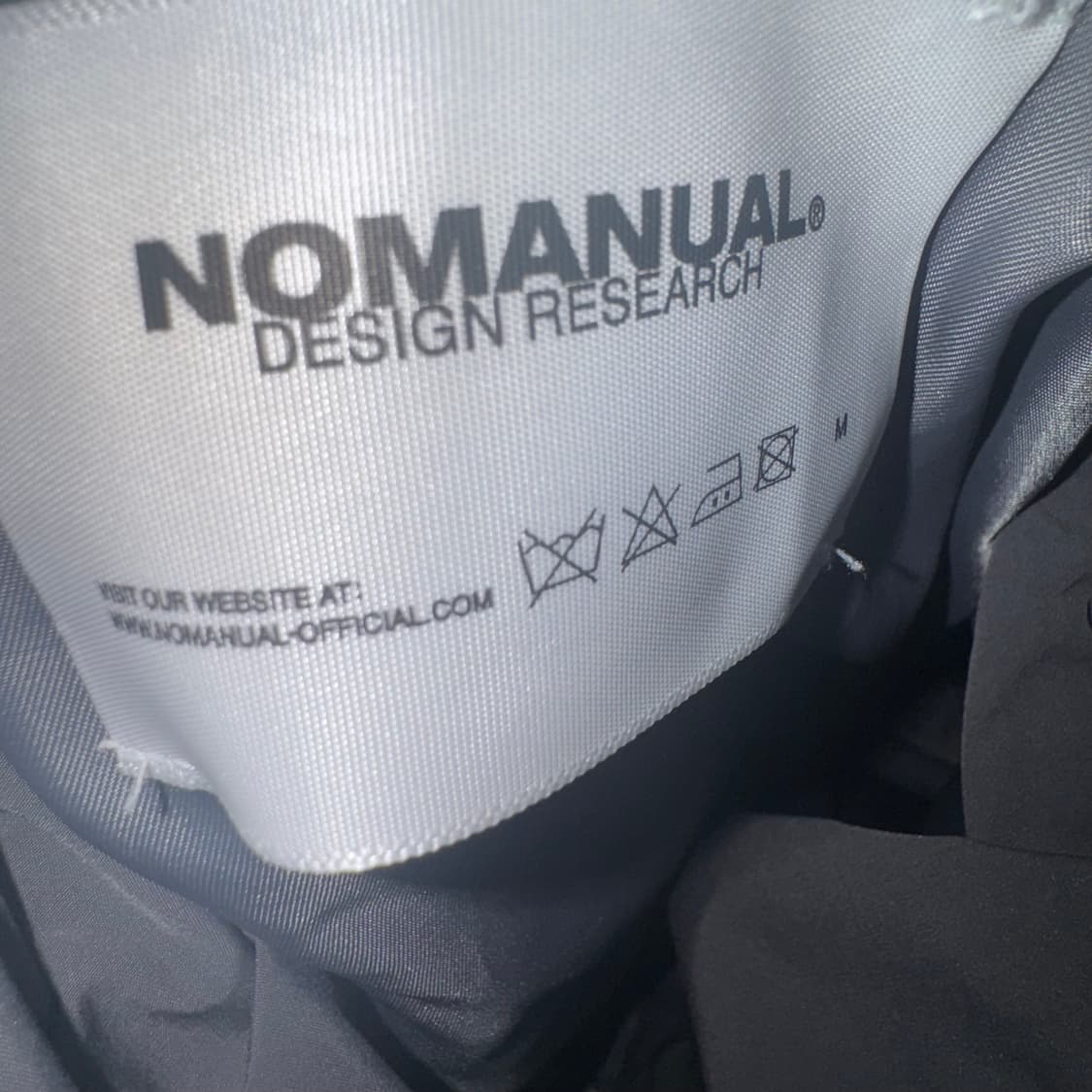 노매뉴얼 H.T.L NYLON DOWN JACKET - CHARCOAL 상품이미지3